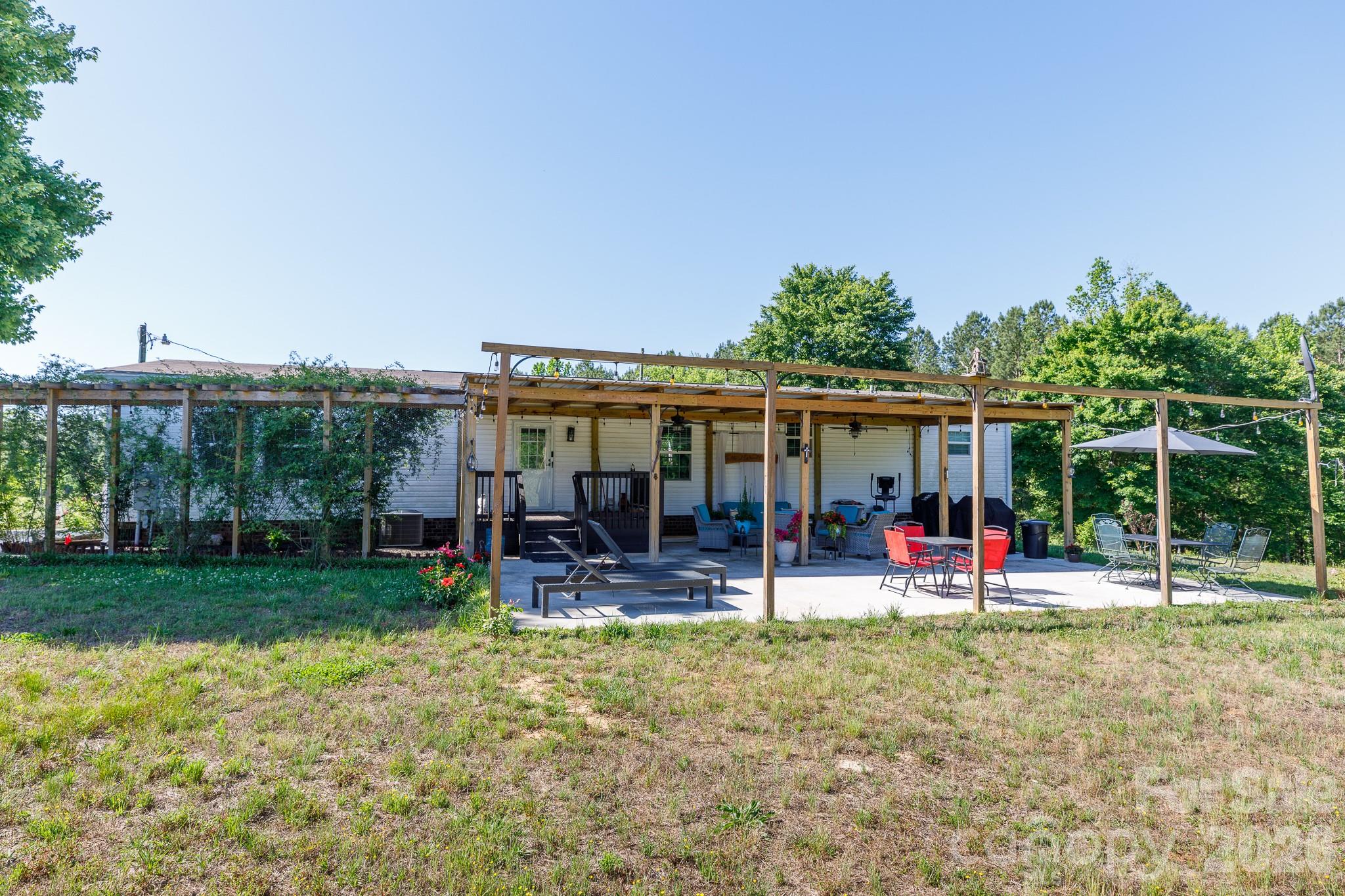 1283 Countryside Drive Property Photo 24