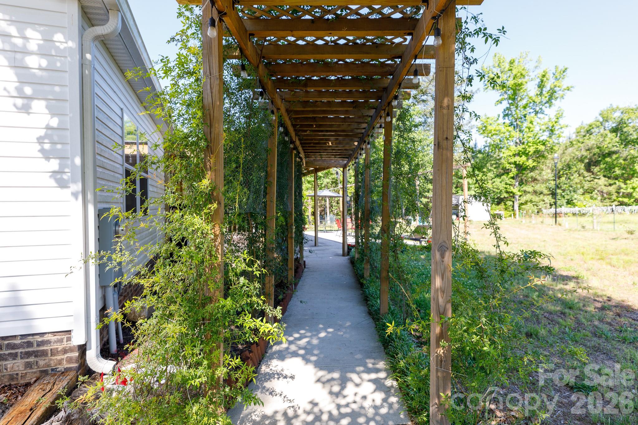 1283 Countryside Drive Property Photo 31