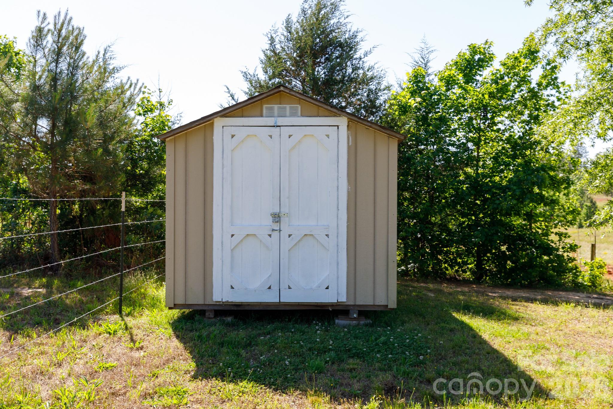1283 Countryside Drive Property Photo 38