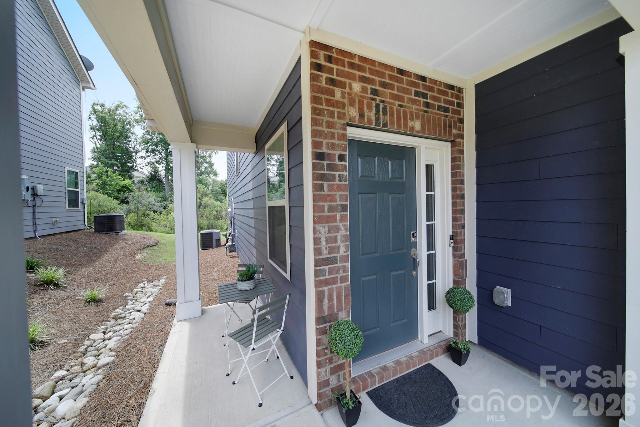 637 Amber Meadows Way Property Photo 3
