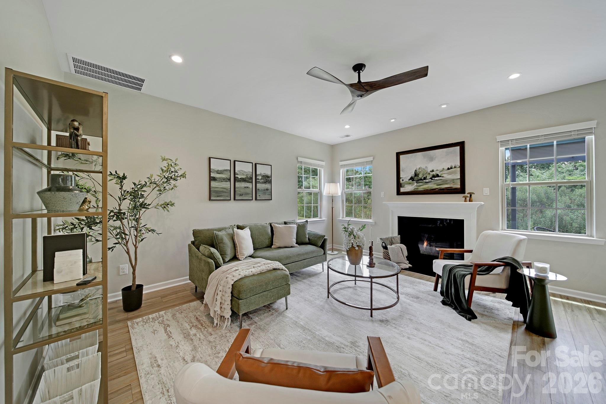 637 Amber Meadows Way Property Photo 6