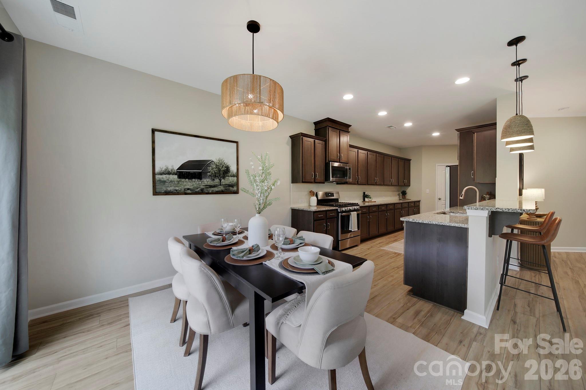 637 Amber Meadows Way Property Photo 10