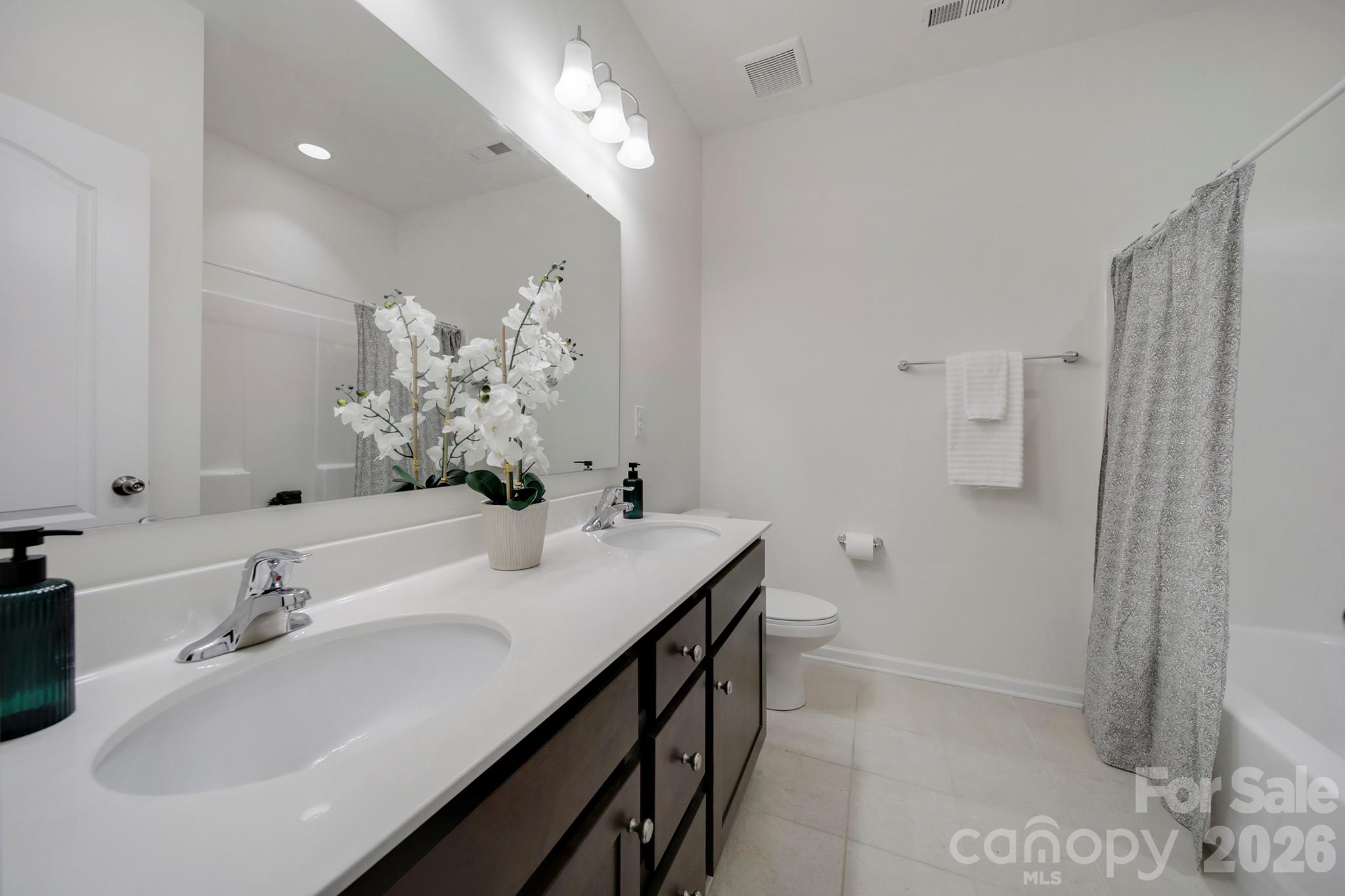 637 Amber Meadows Way Property Photo 29