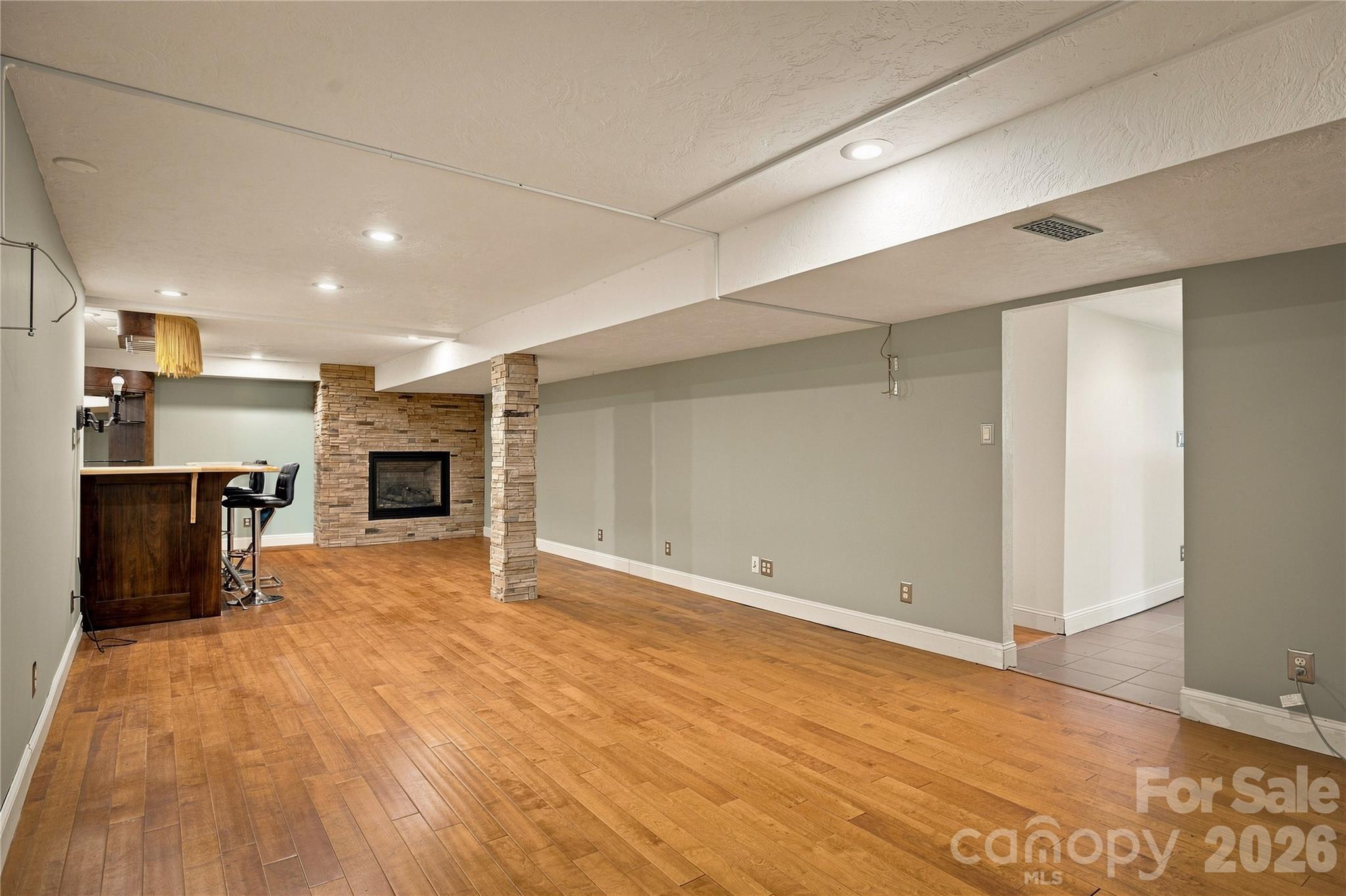 200 Falls Street Property Photo 14