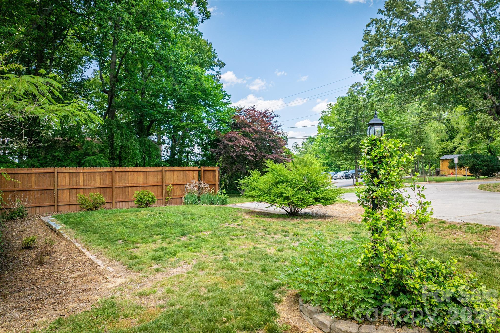 200 Falls Street Property Photo 26