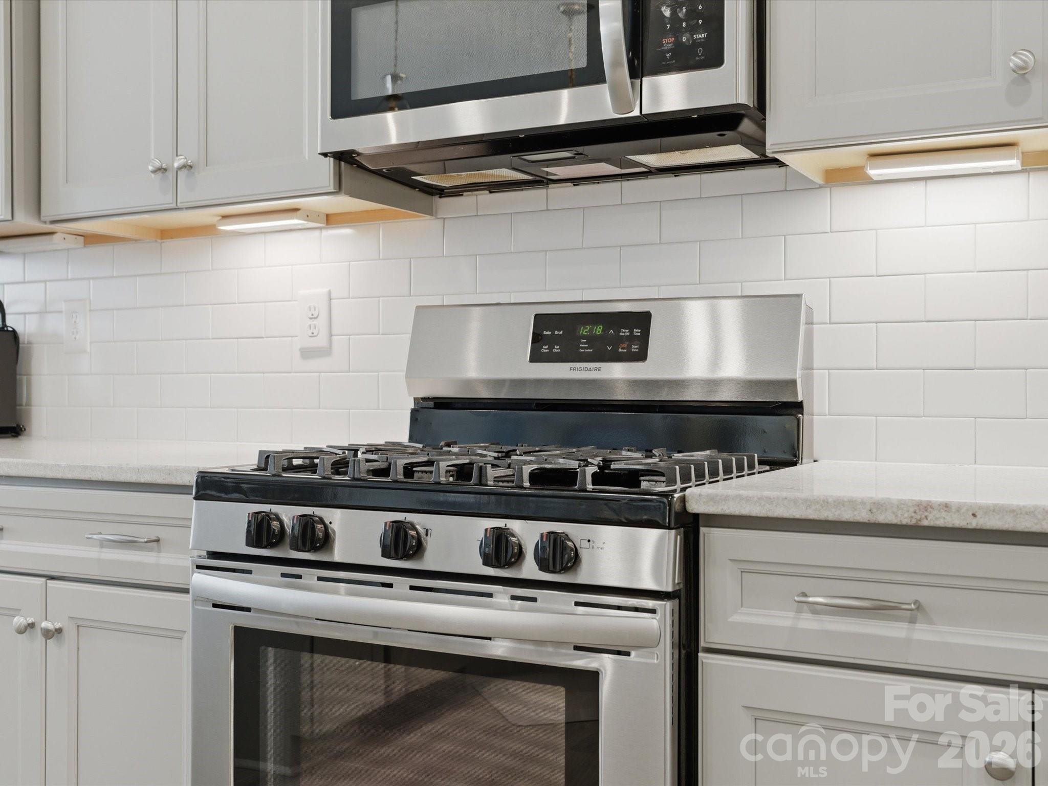 6024 Hampstead Pond Lane Property Photo 11