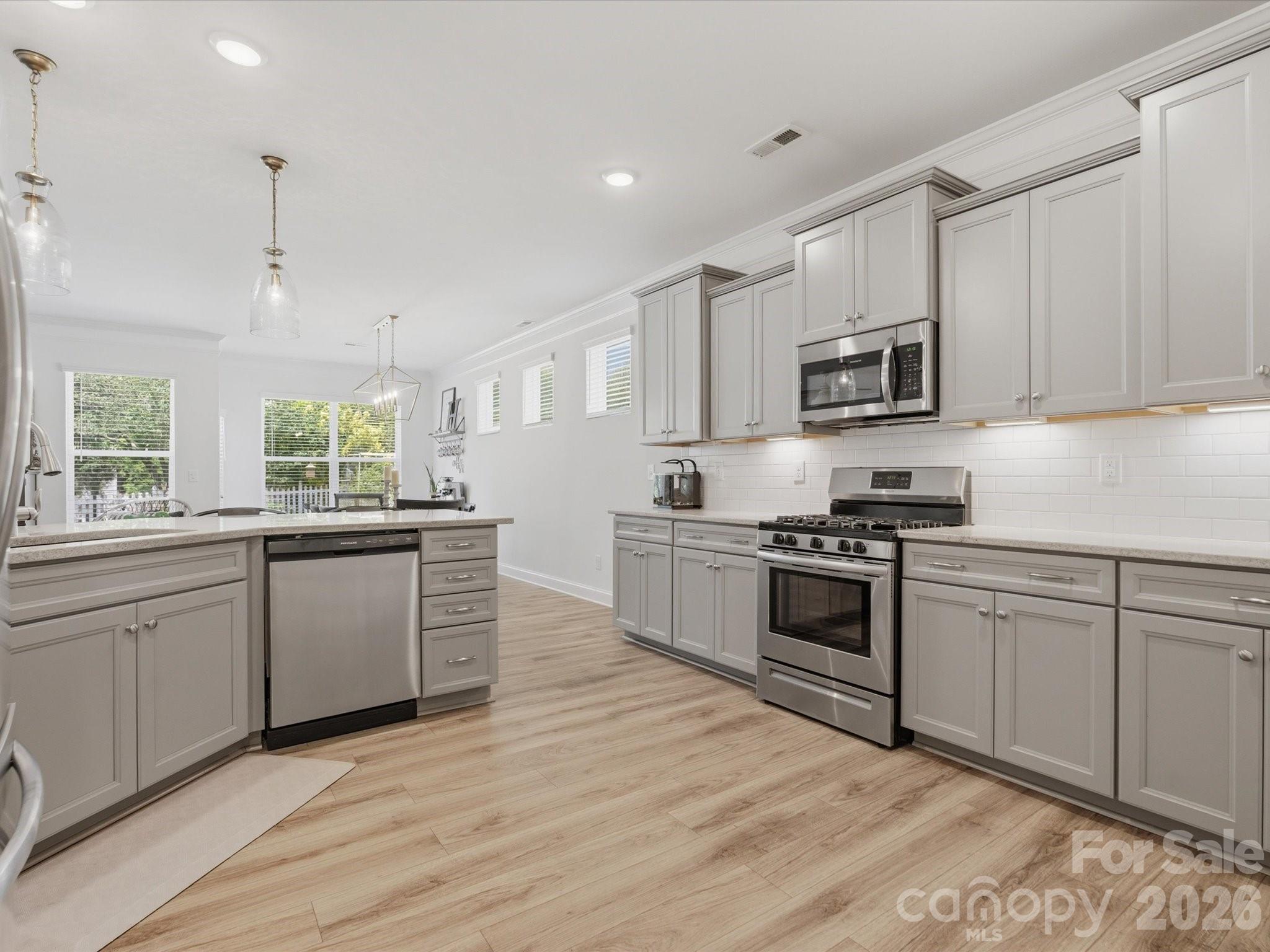 6024 Hampstead Pond Lane Property Photo 12