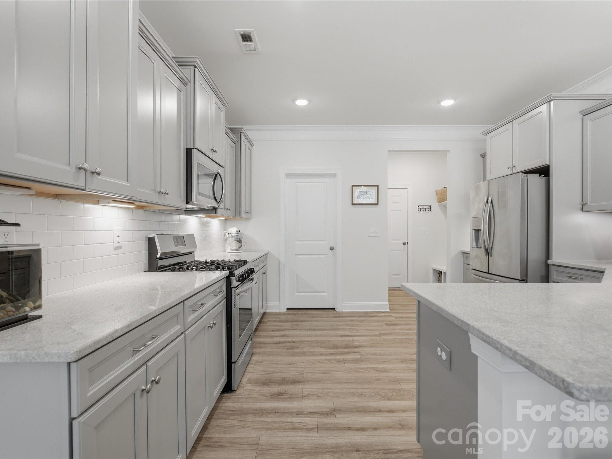 6024 Hampstead Pond Lane Property Photo 13
