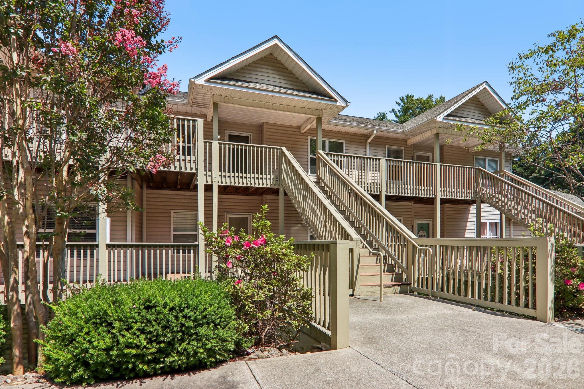 515 Carrington Place 515 Property Photo 1