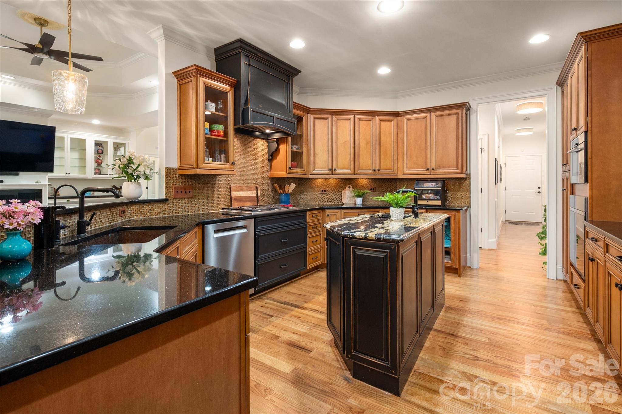 1385 Indigo Court Property Photo 14