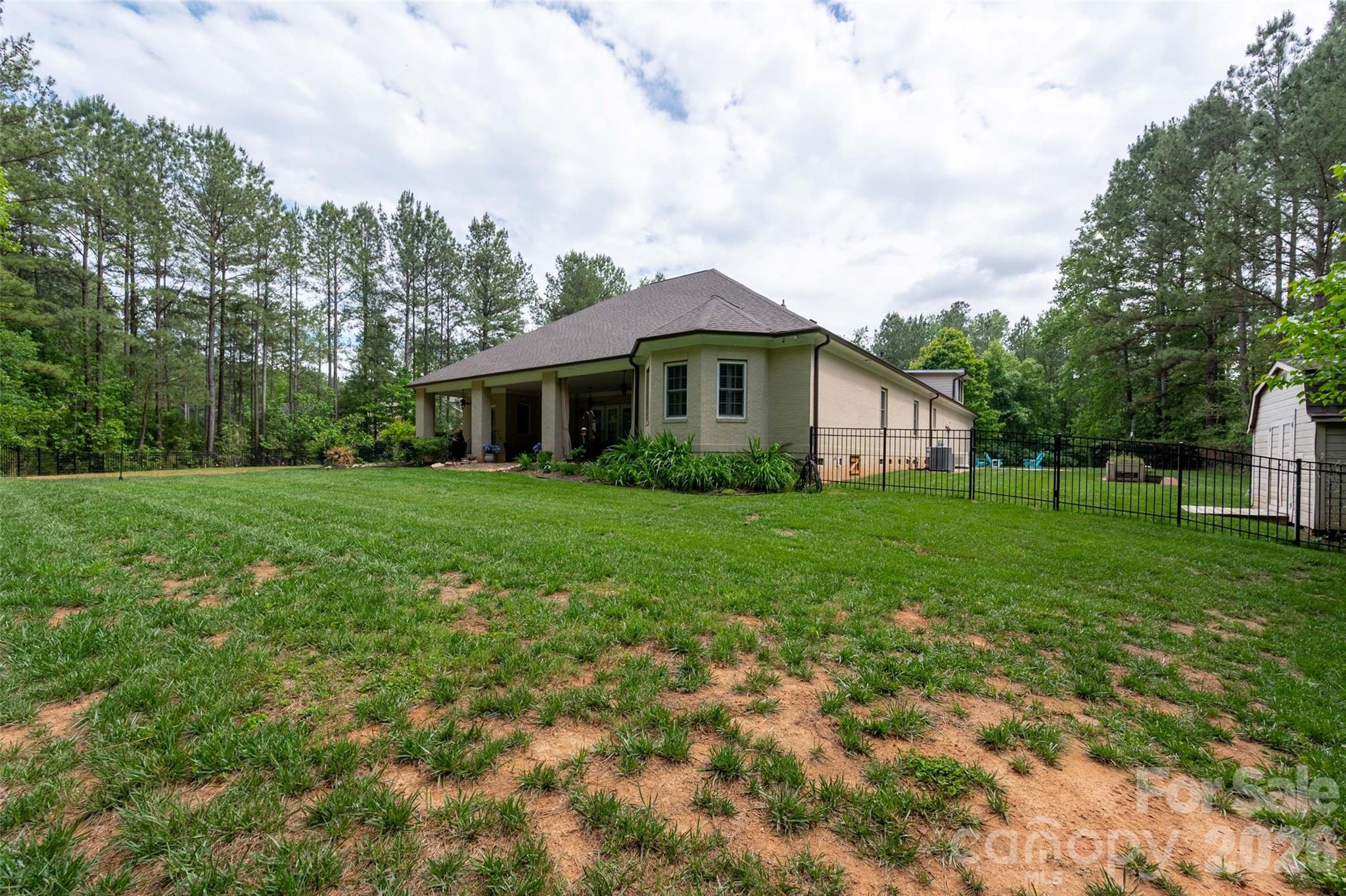 1385 Indigo Court Property Photo 39