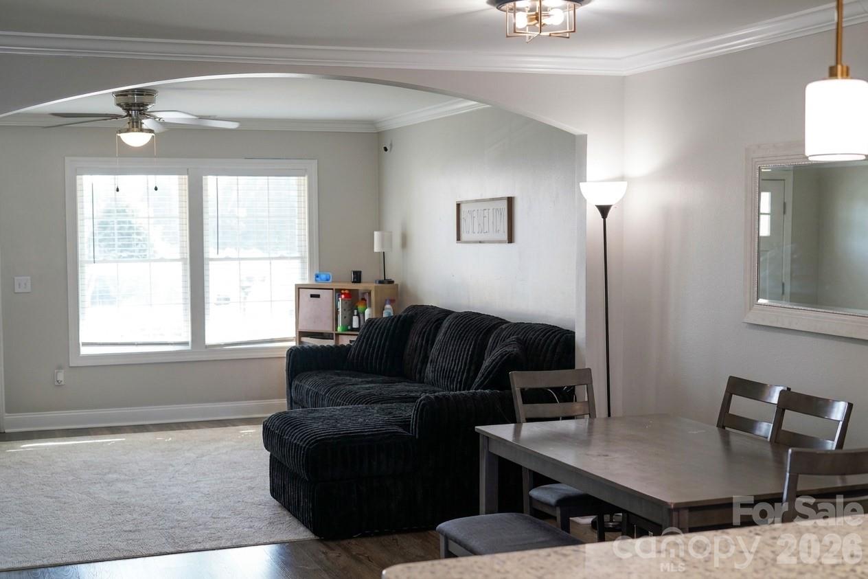 1629 Oak Leaf Drive Property Photo 4