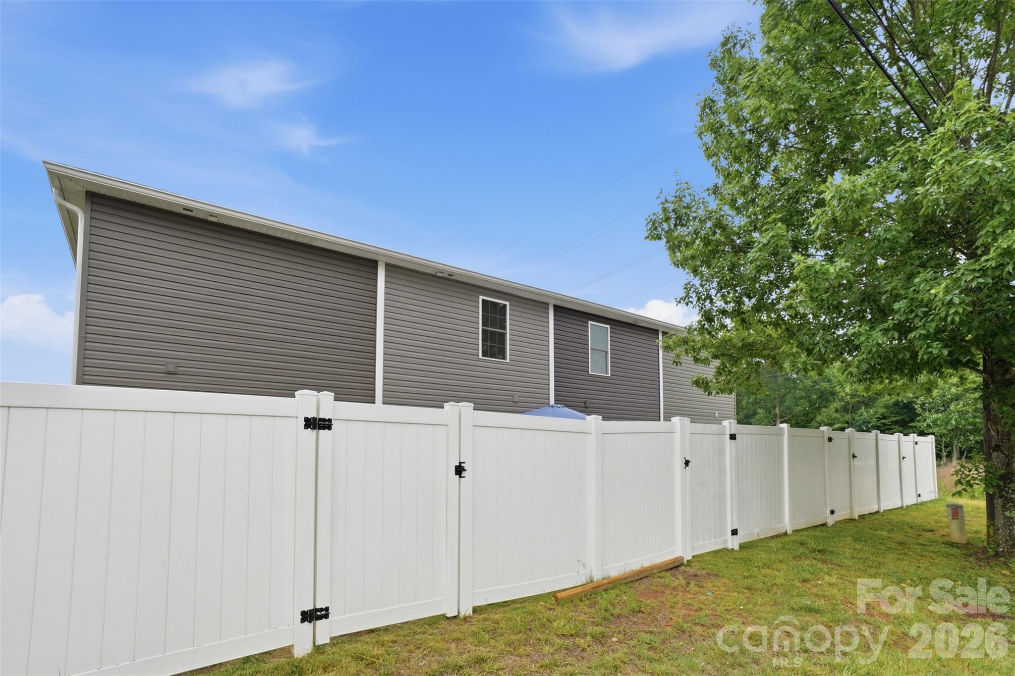 1629 Oak Leaf Drive Property Photo 26