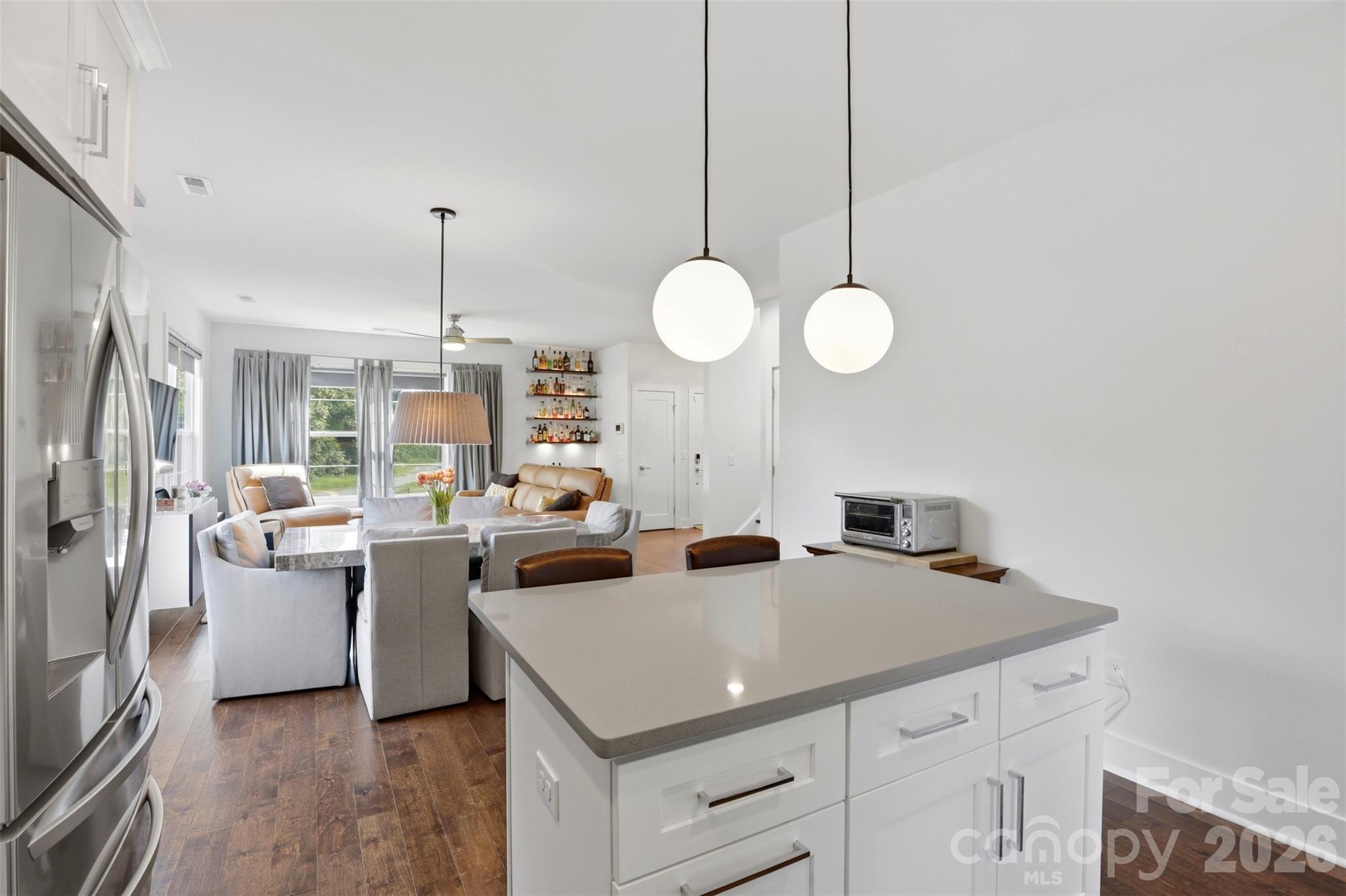 715 E 28th Street Property Photo 11