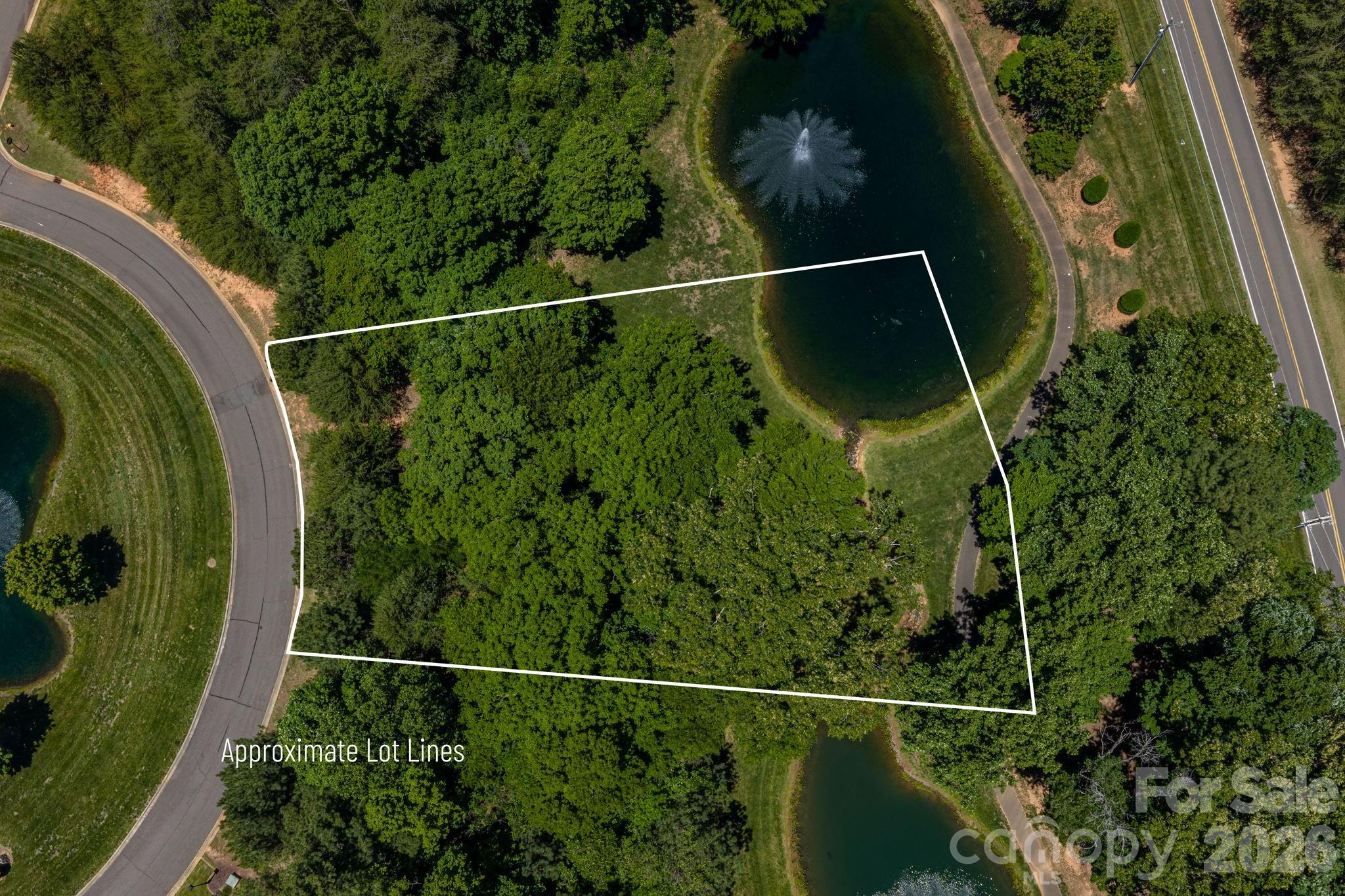 1116 Verdant Ridge Circle Property Photo 3