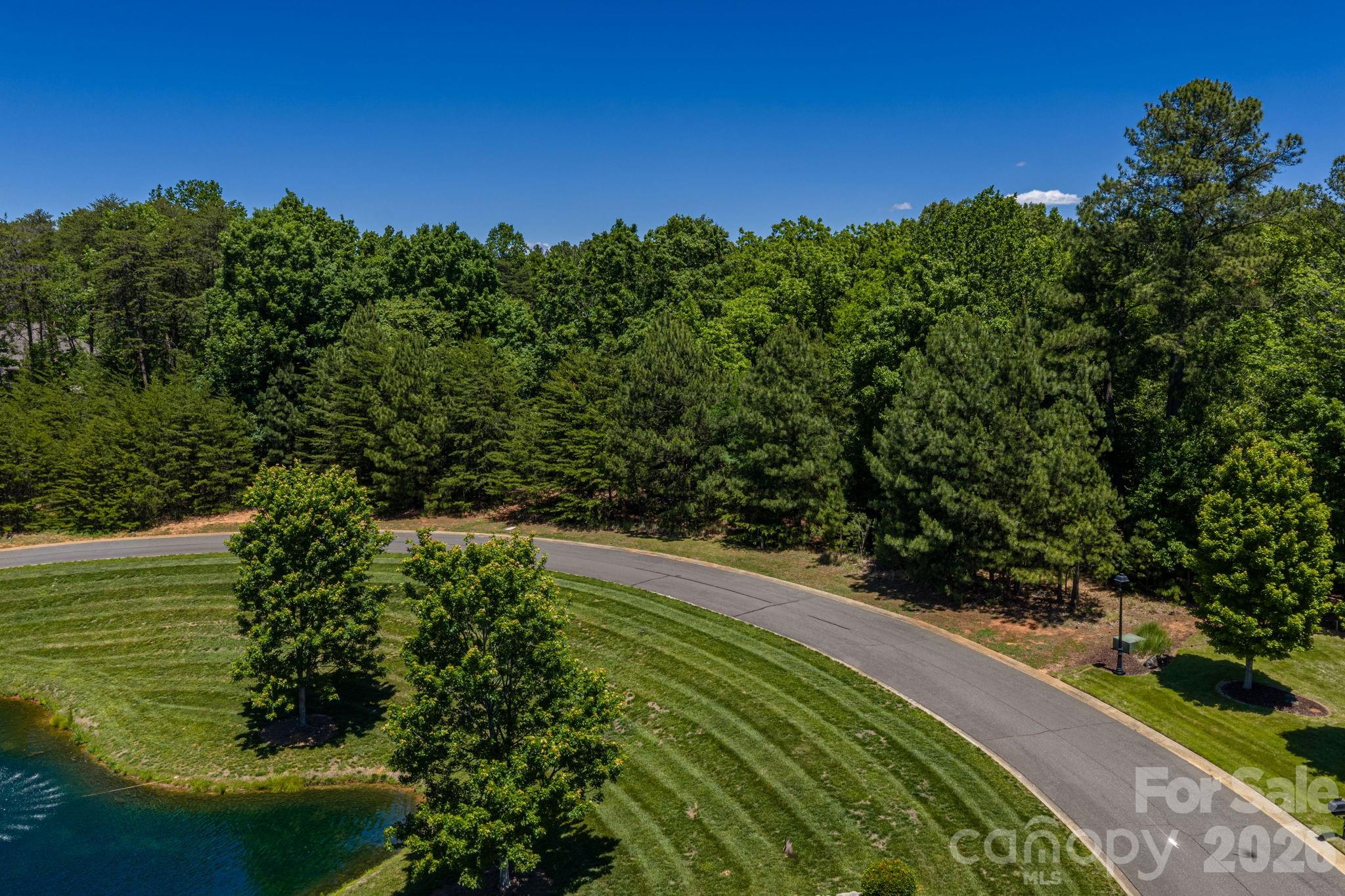 1116 Verdant Ridge Circle Property Photo 8