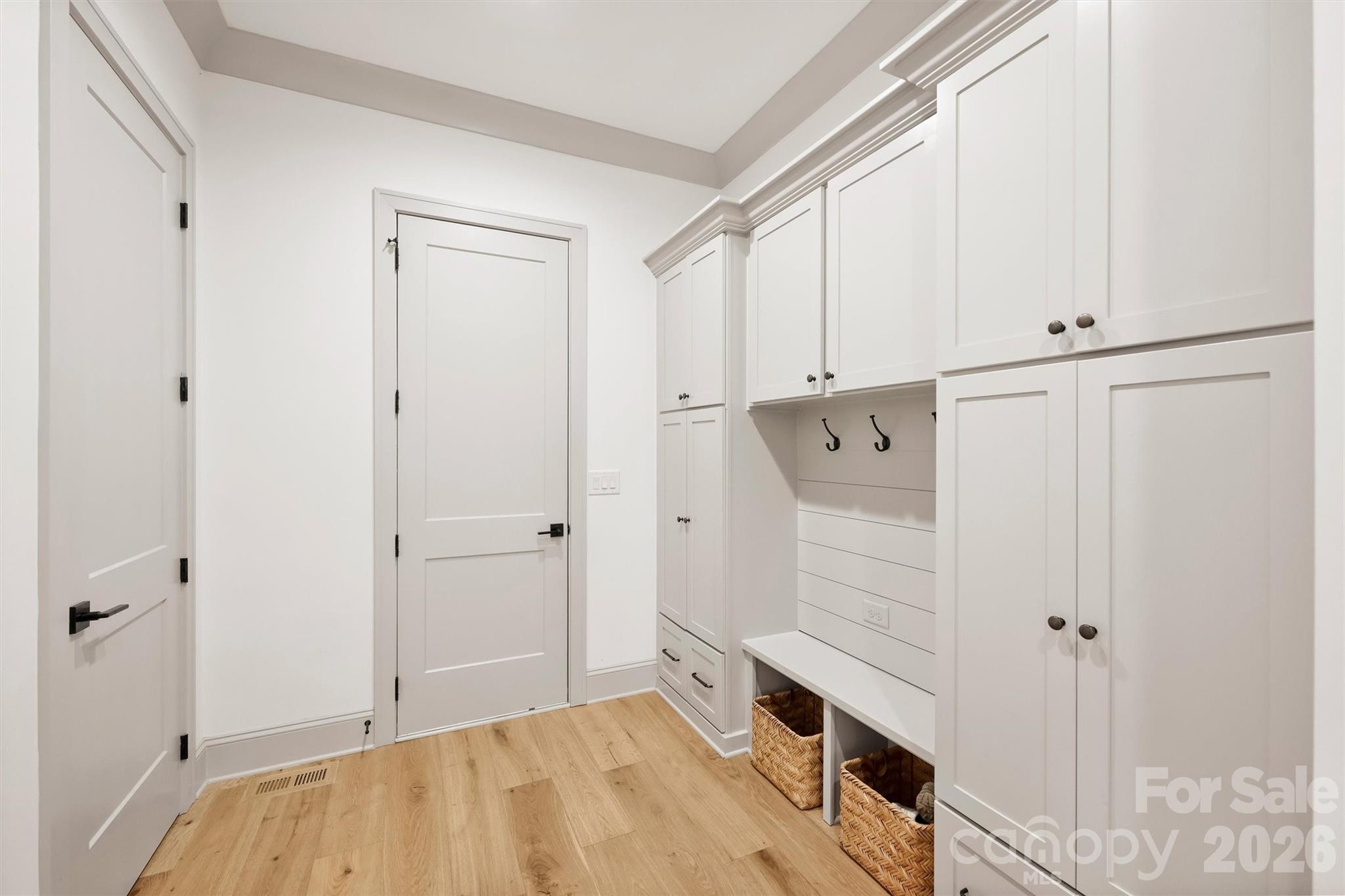 1525 Lynway Drive Property Photo 18