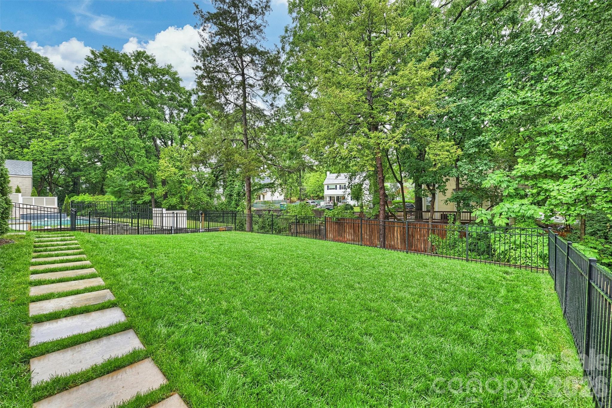 1525 Lynway Drive Property Photo 46