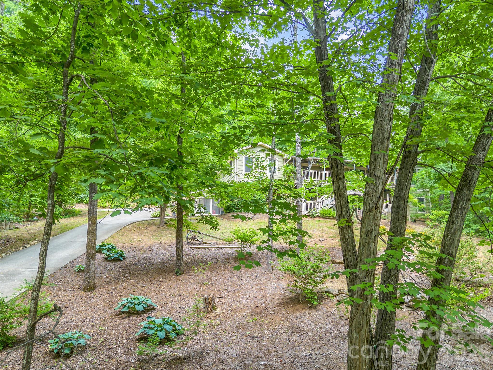 122 Raptor Court Property Photo 2