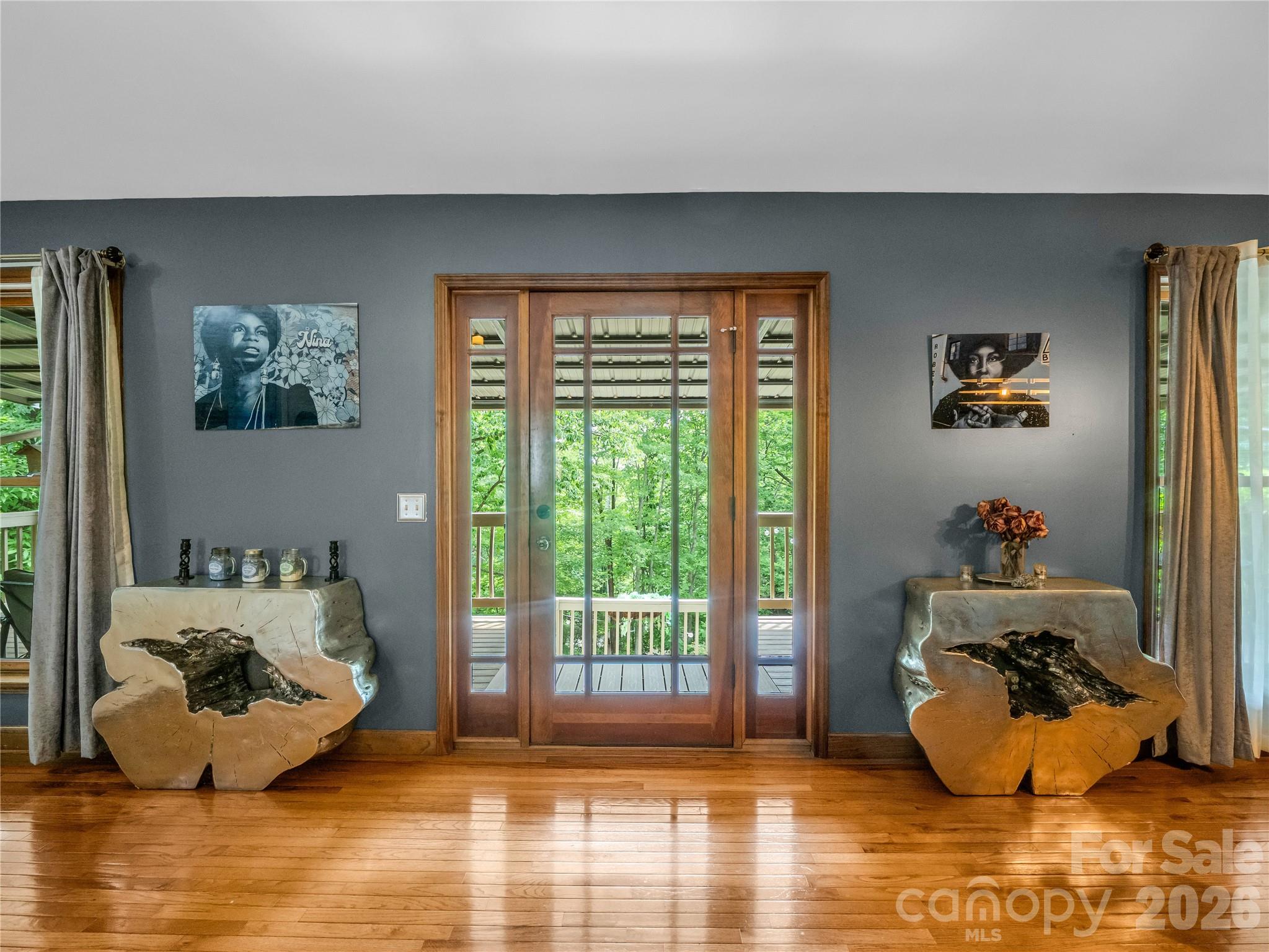 122 Raptor Court Property Photo 8