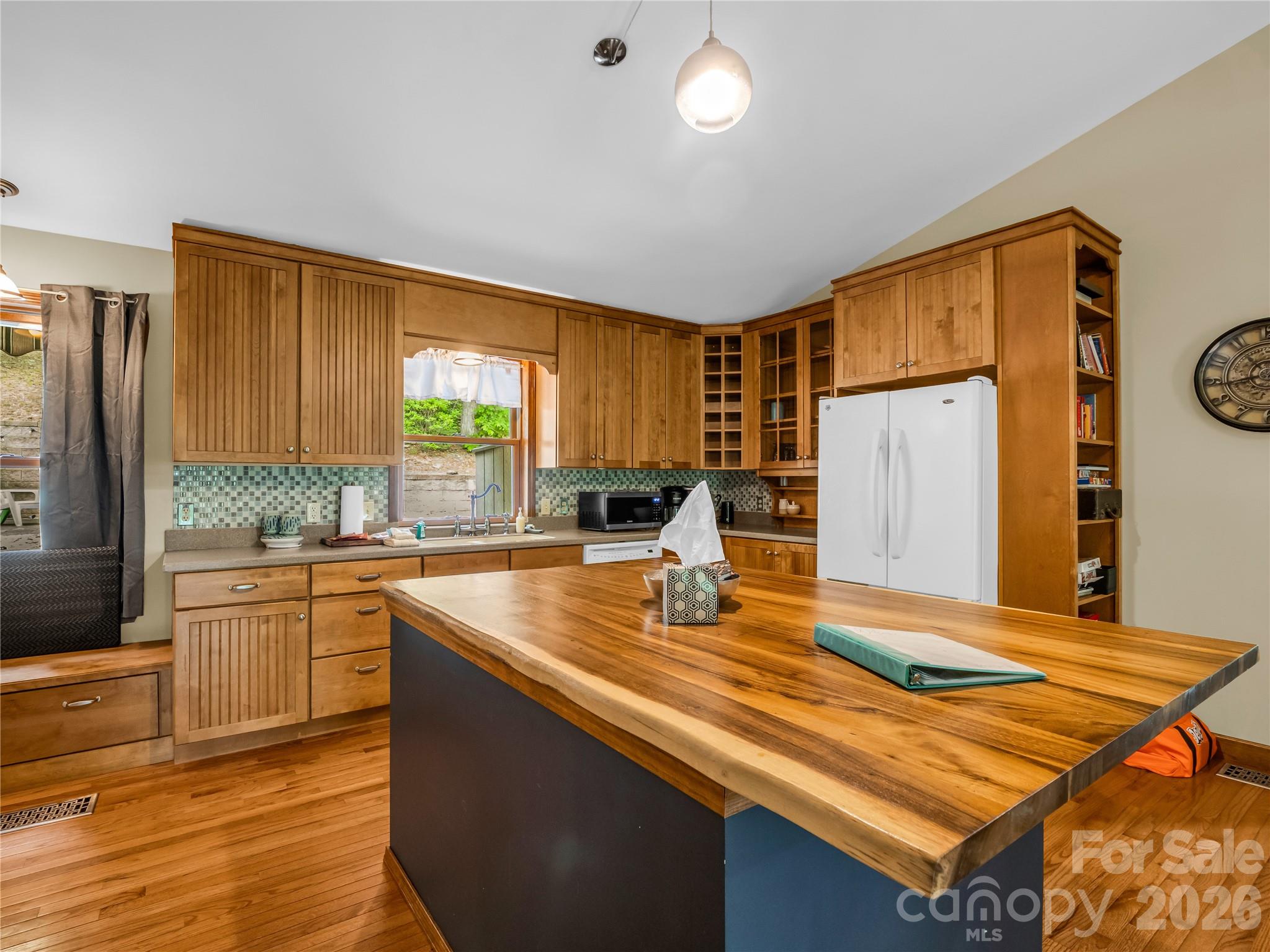 122 Raptor Court Property Photo 11