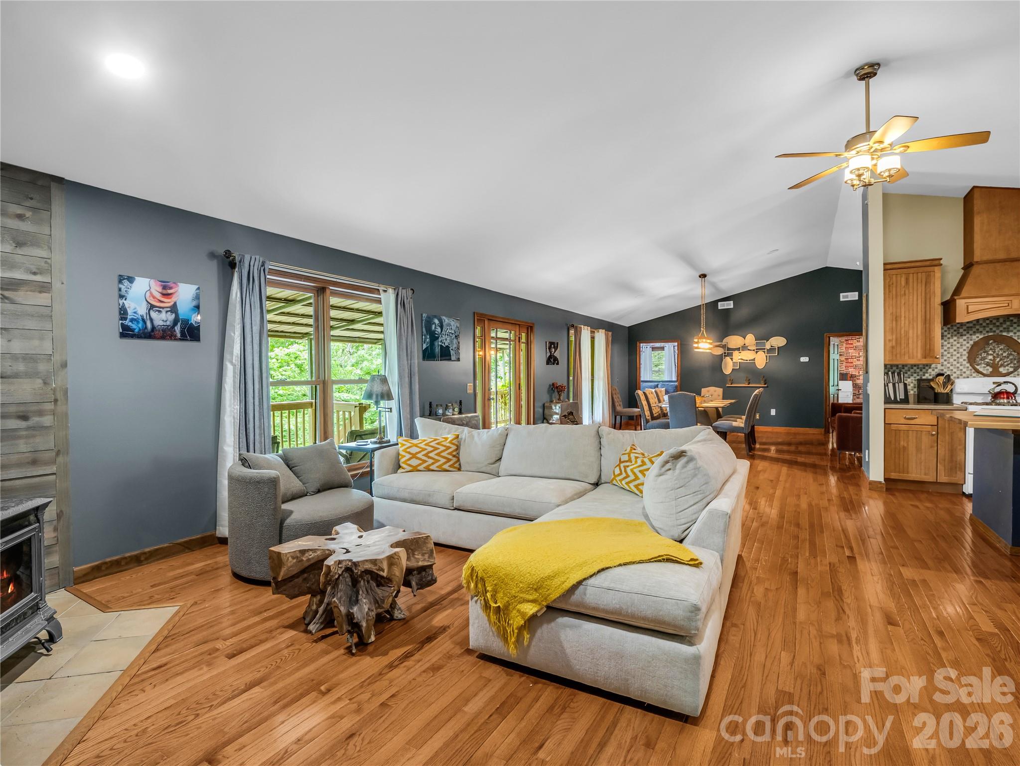 122 Raptor Court Property Photo 13