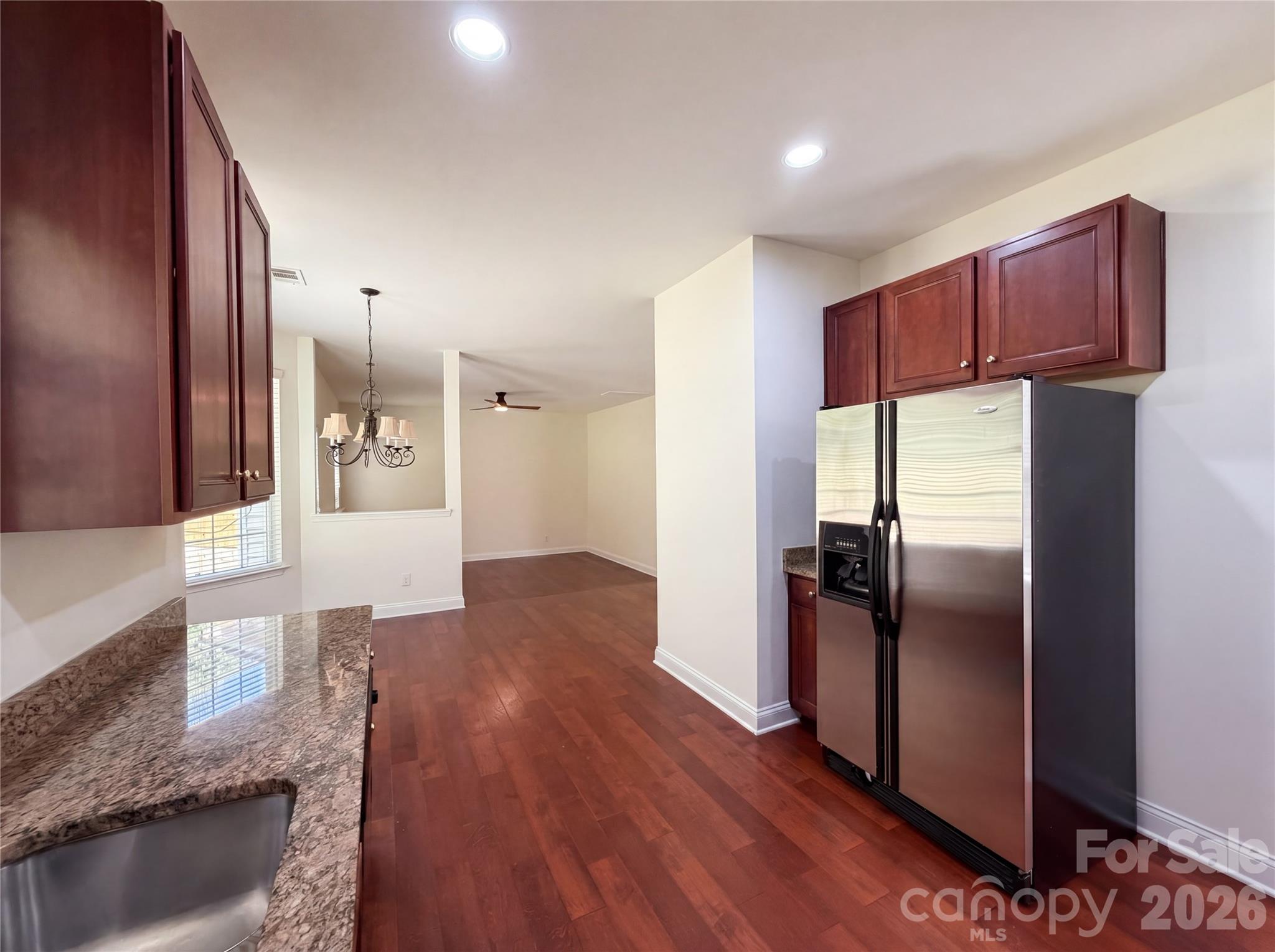 10050 Montrose Drive Property Photo 6