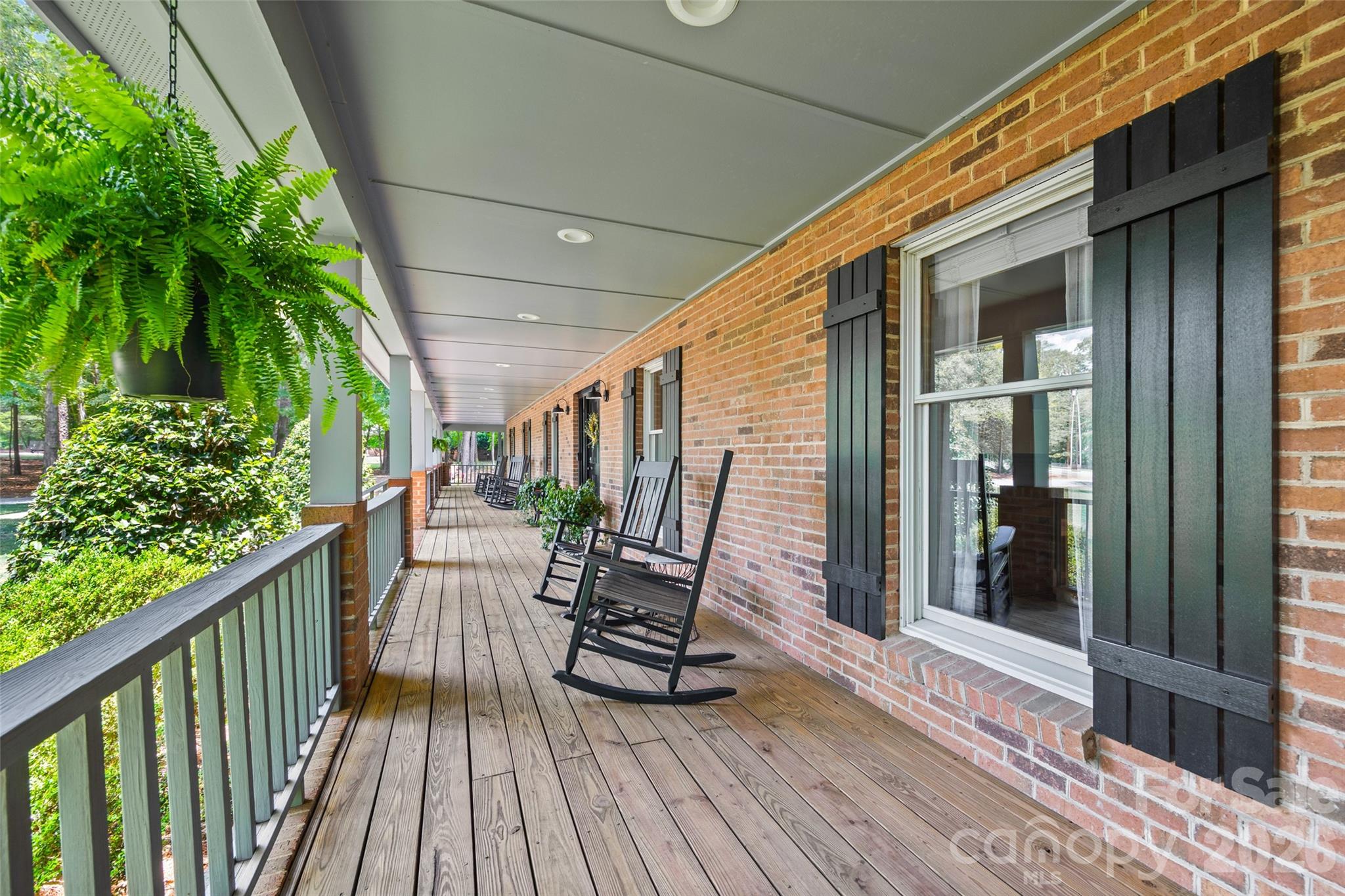 16105 Langston Drive Property Photo 6