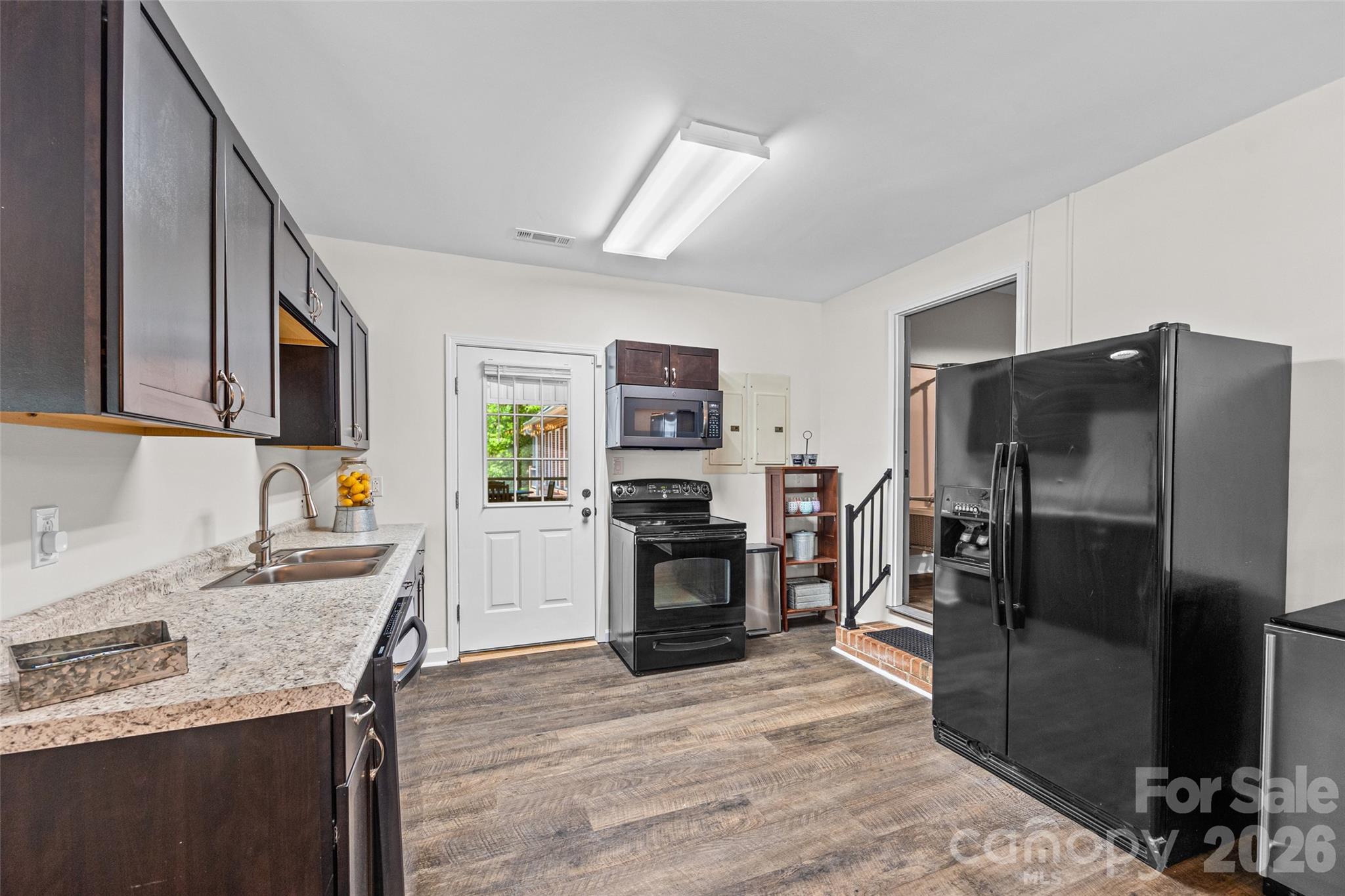 16105 Langston Drive Property Photo 27