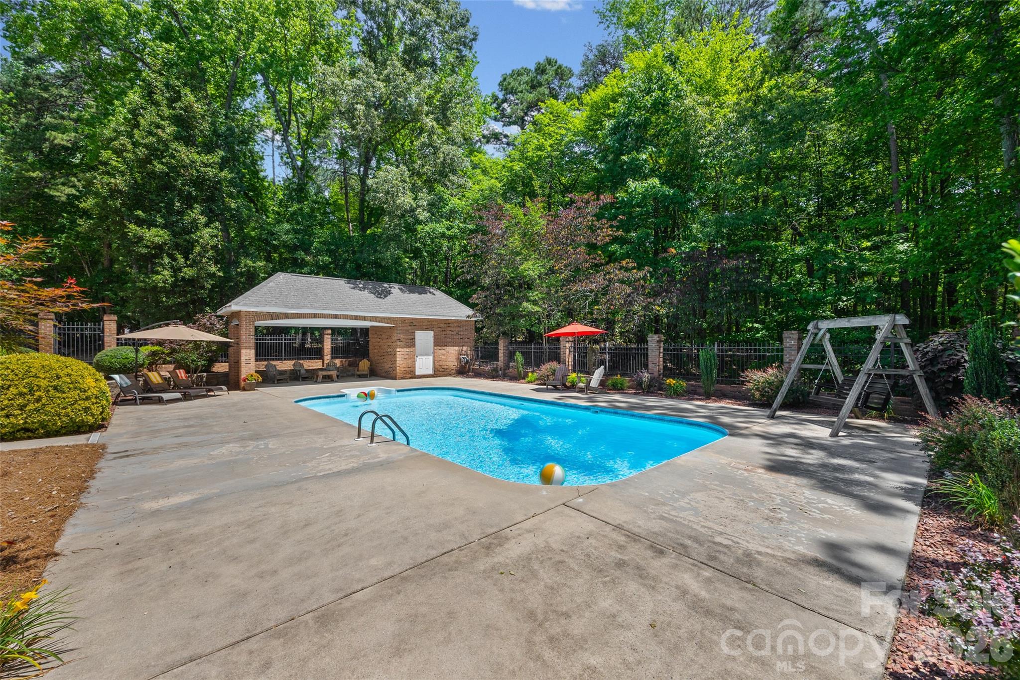 16105 Langston Drive Property Photo 38