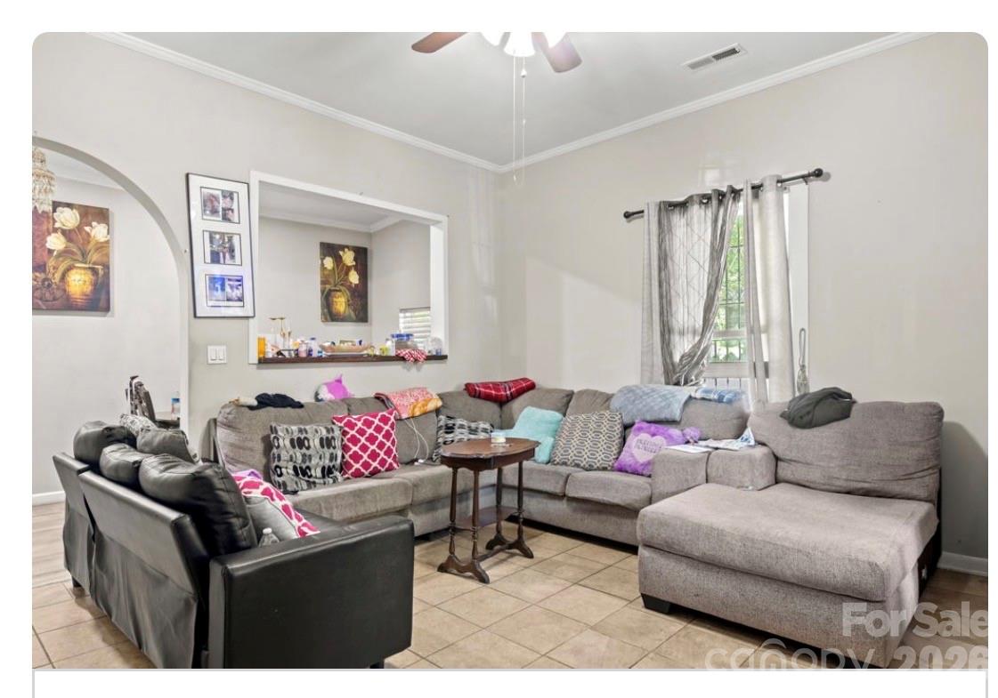 318 Goff Street Property Photo 7