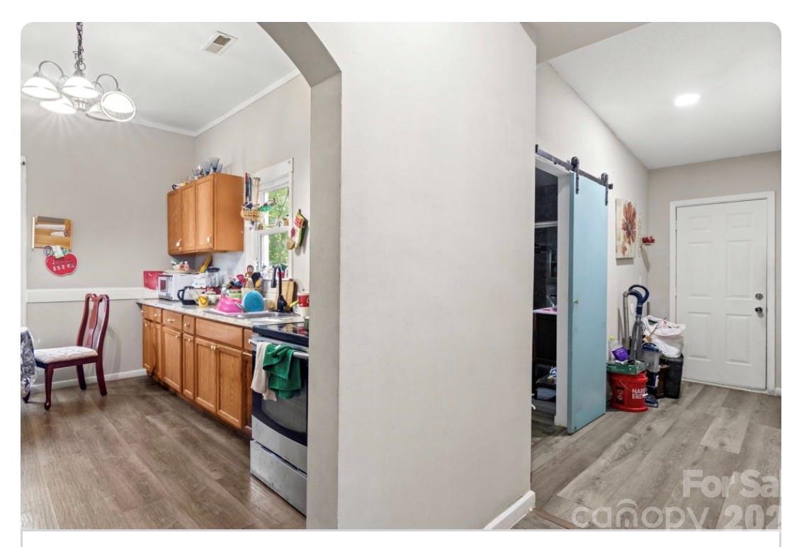 318 Goff Street Property Photo 11