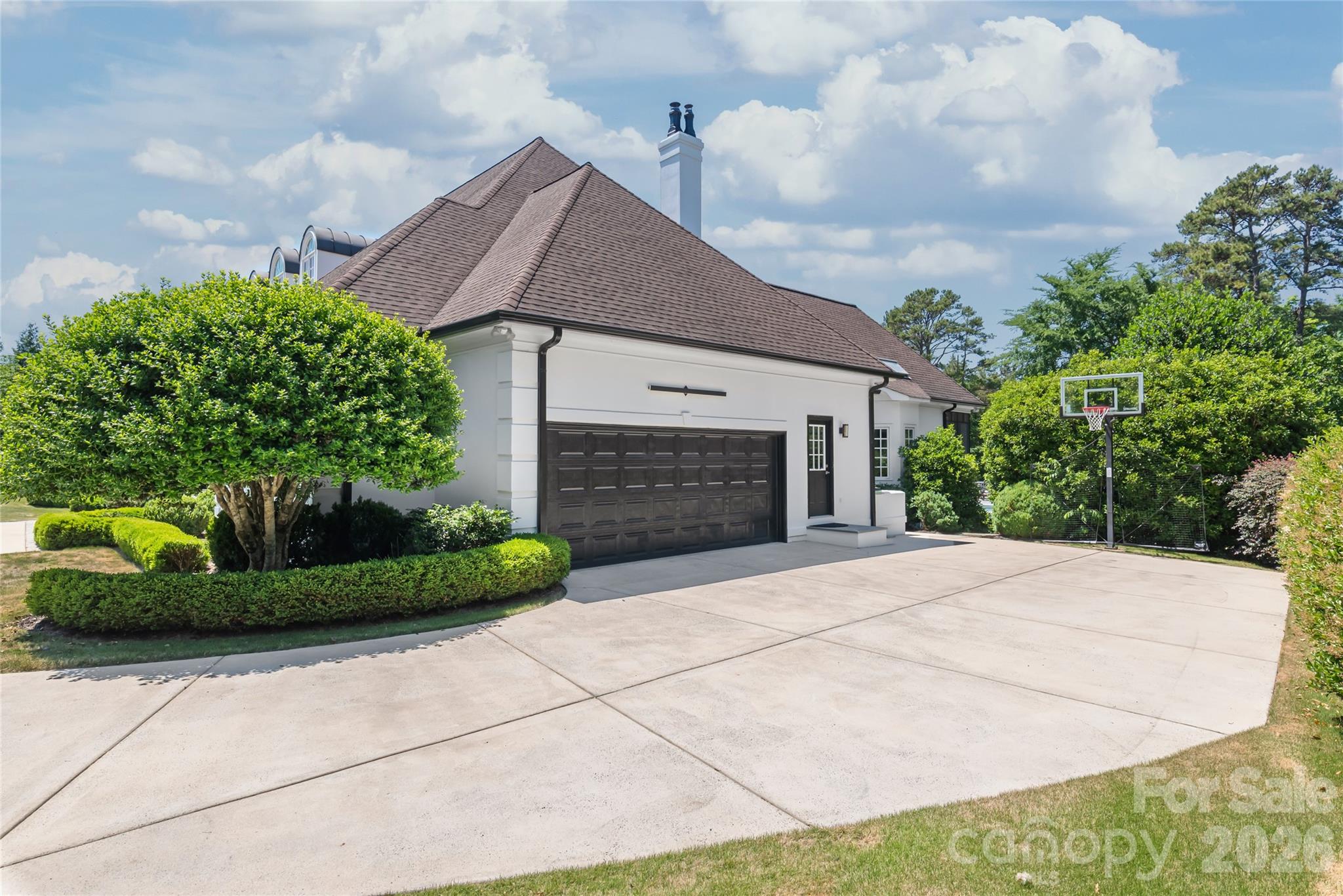 5400 Challisford Lane Property Photo 4