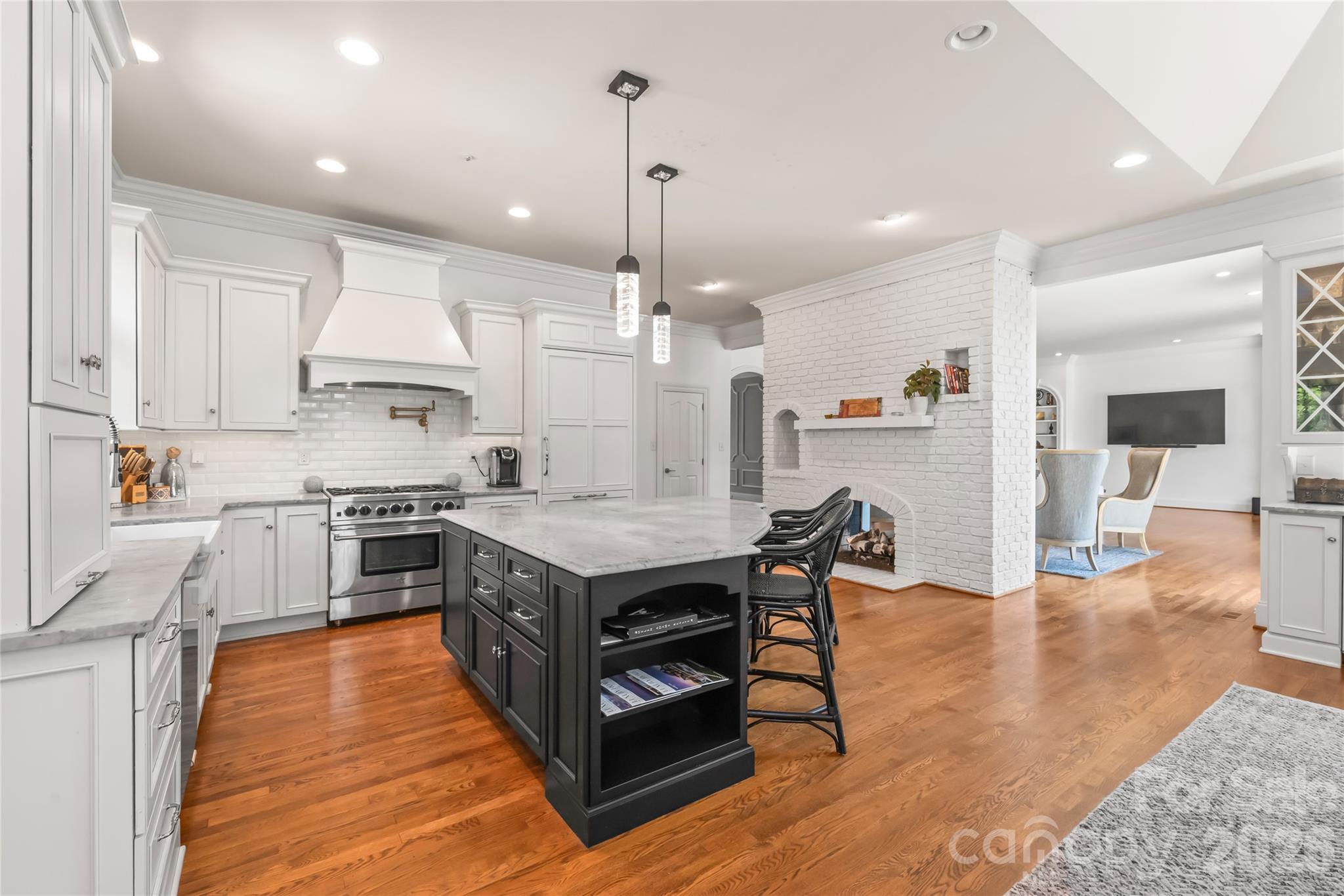 5400 Challisford Lane Property Photo 13