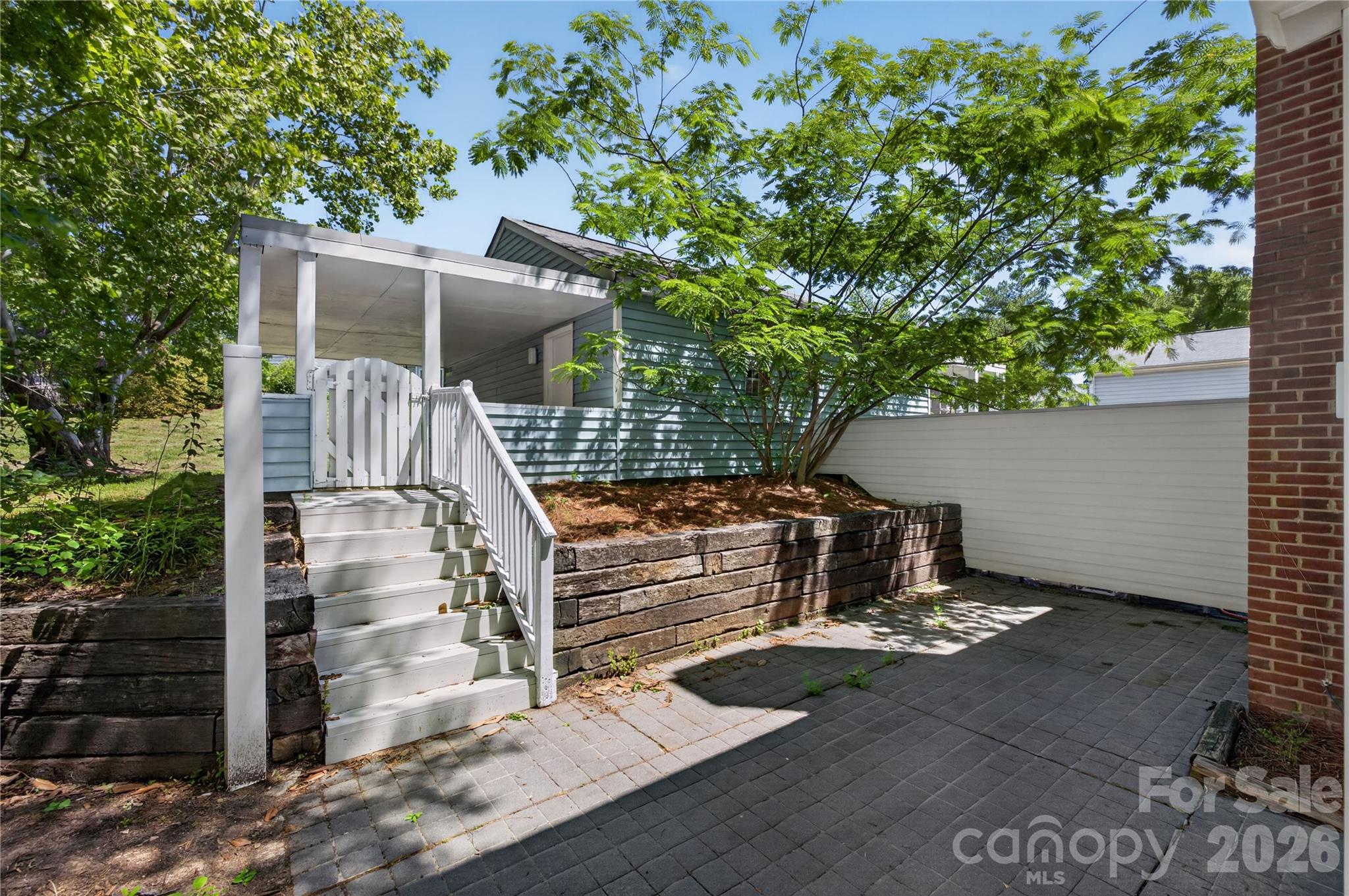 1610 Renard Ridge Road Property Photo 3