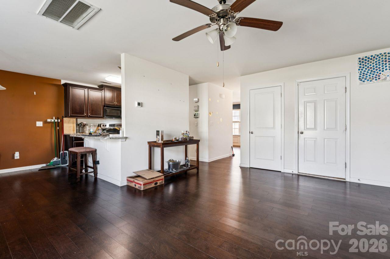 8515 Mansell Court Property Photo 25