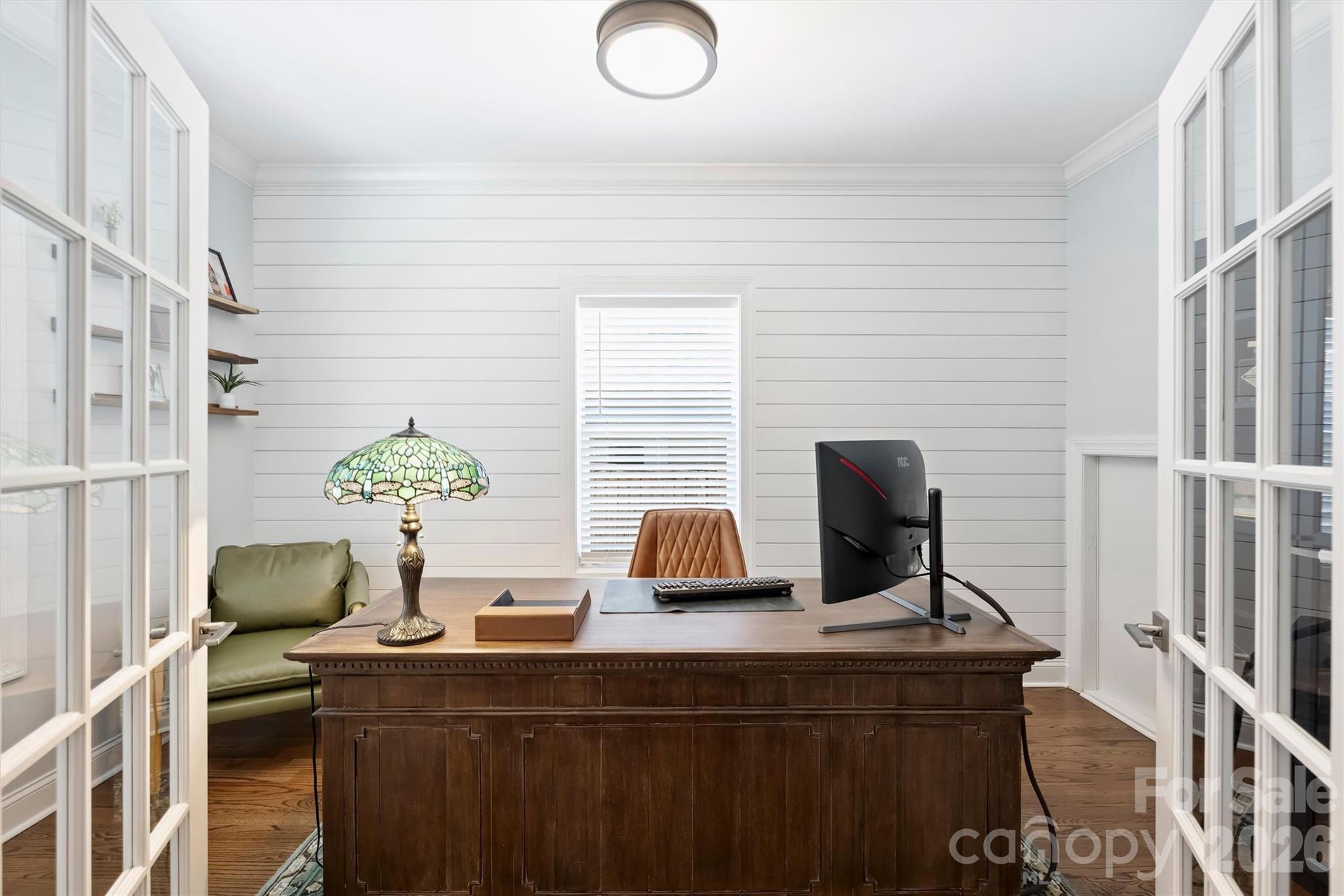 1617 Hawthorne Lane Property Photo 13