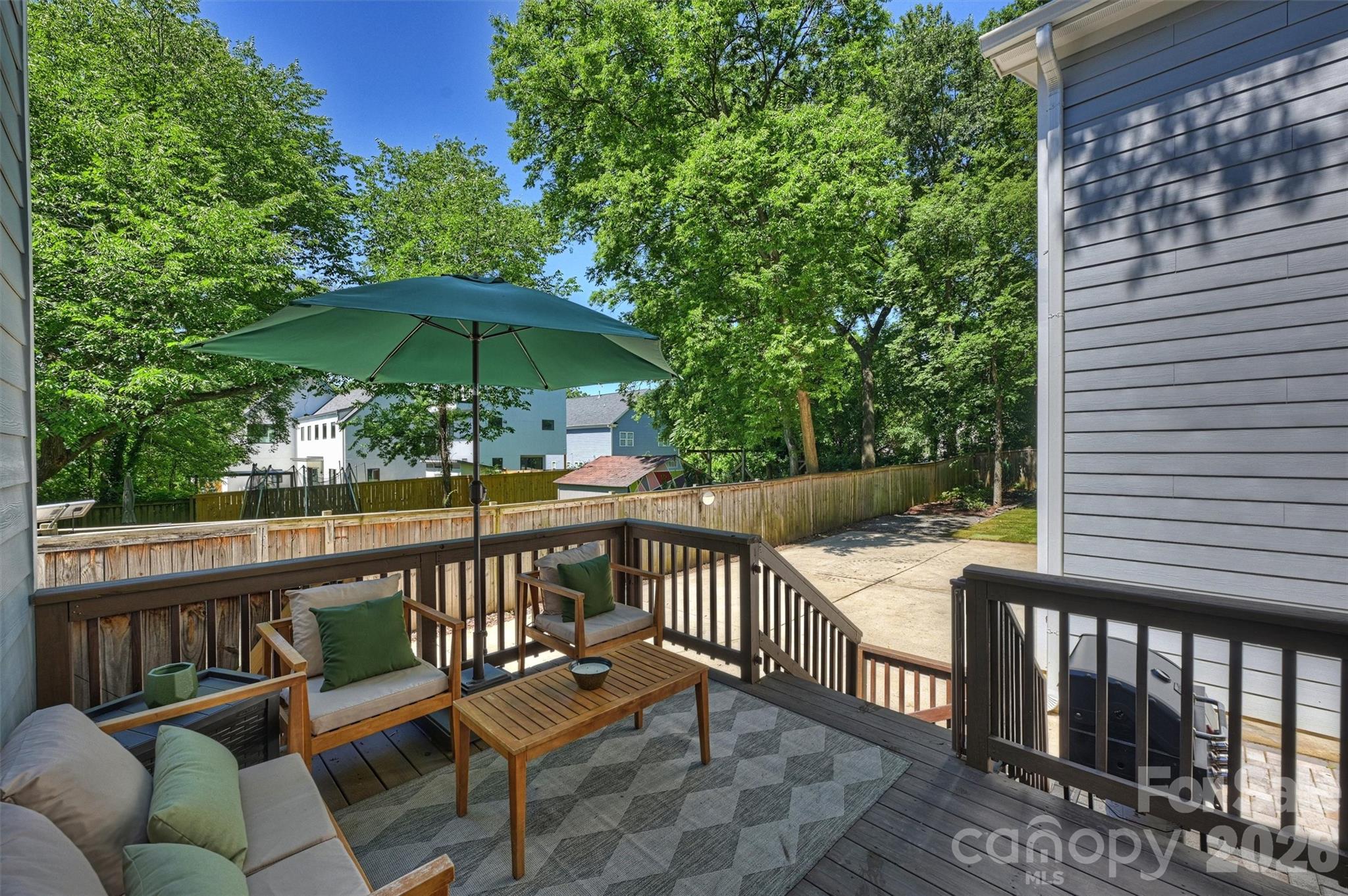 1617 Hawthorne Lane Property Photo 28