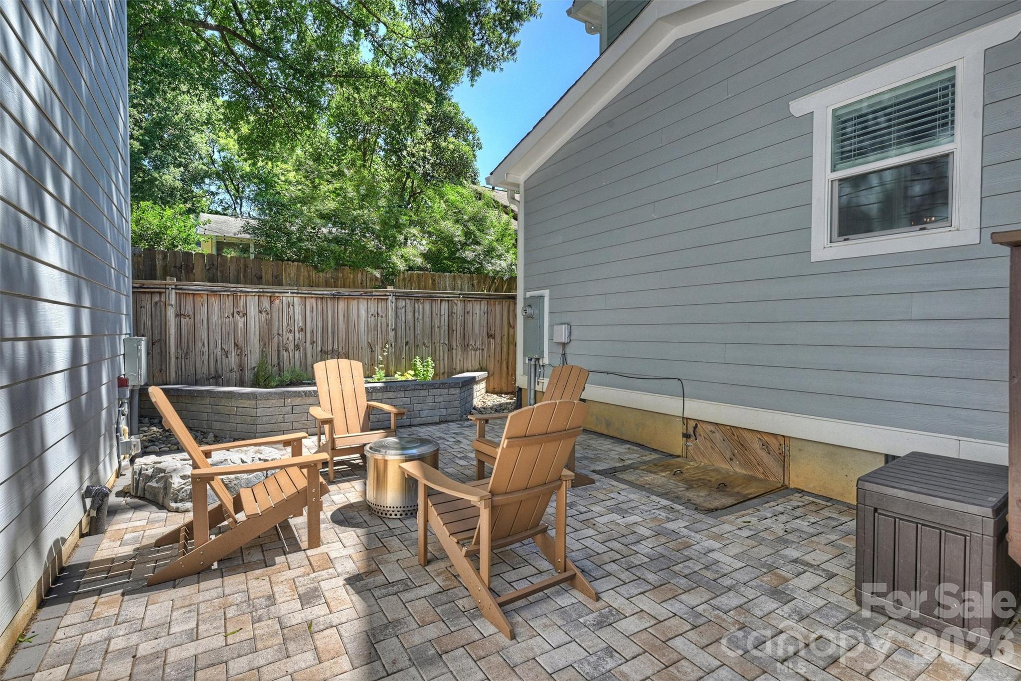 1617 Hawthorne Lane Property Photo 30