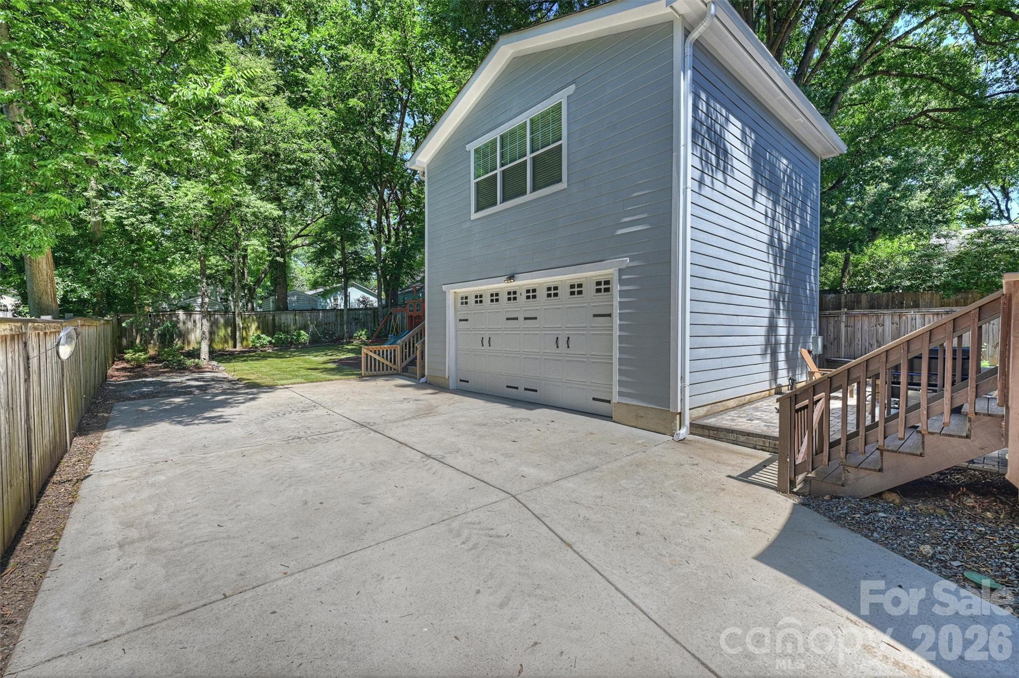 1617 Hawthorne Lane Property Photo 33