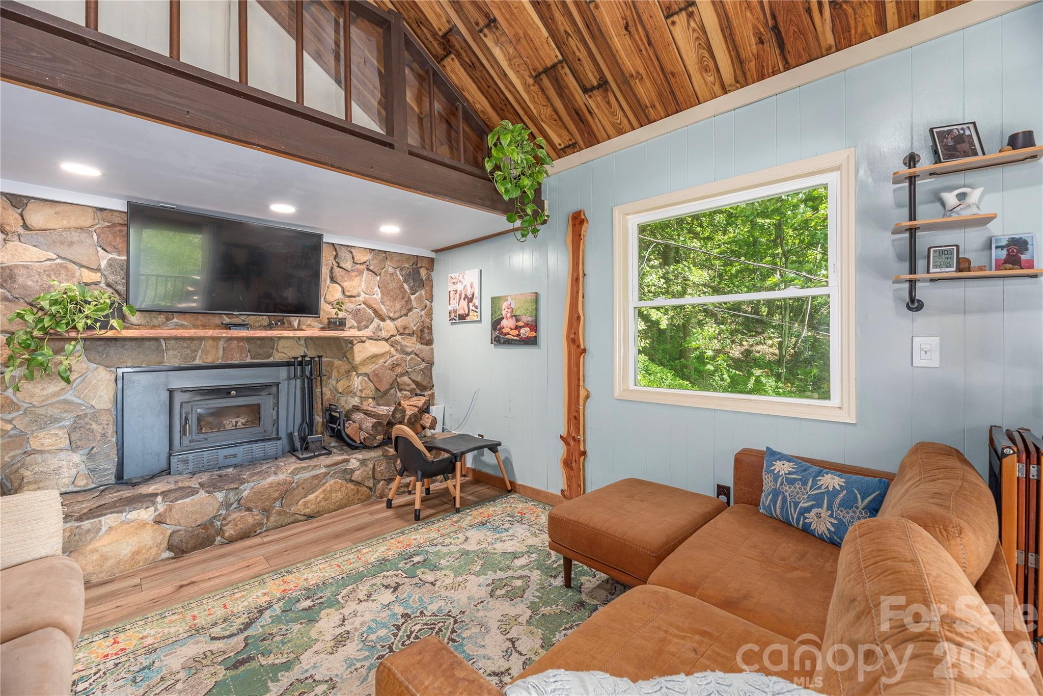 154 Timberside Drive Property Photo 8