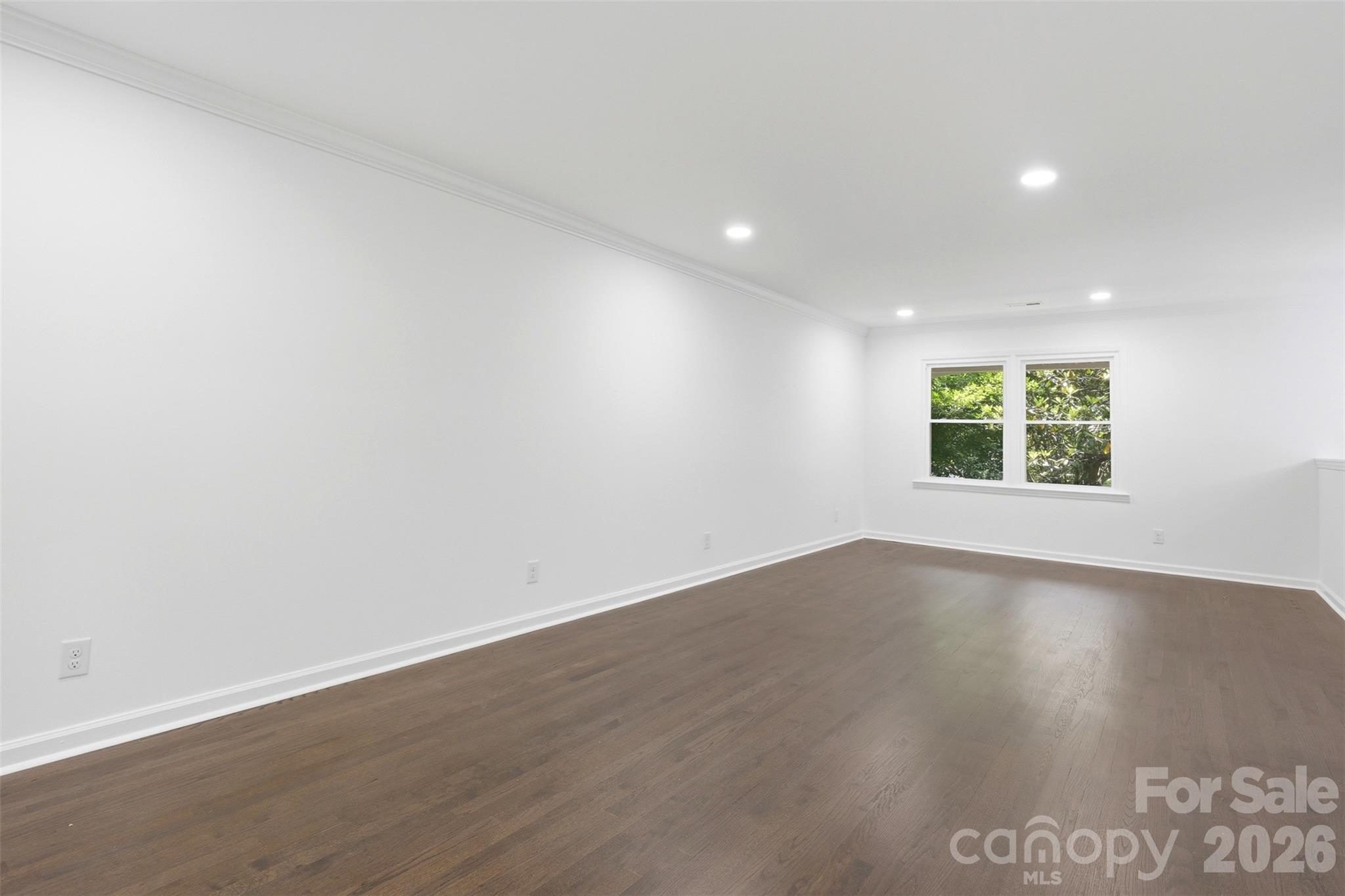222 Sherwood Circle Property Photo 10