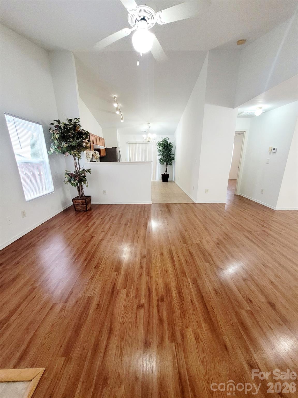 2416 Buckleigh Drive Property Photo 3