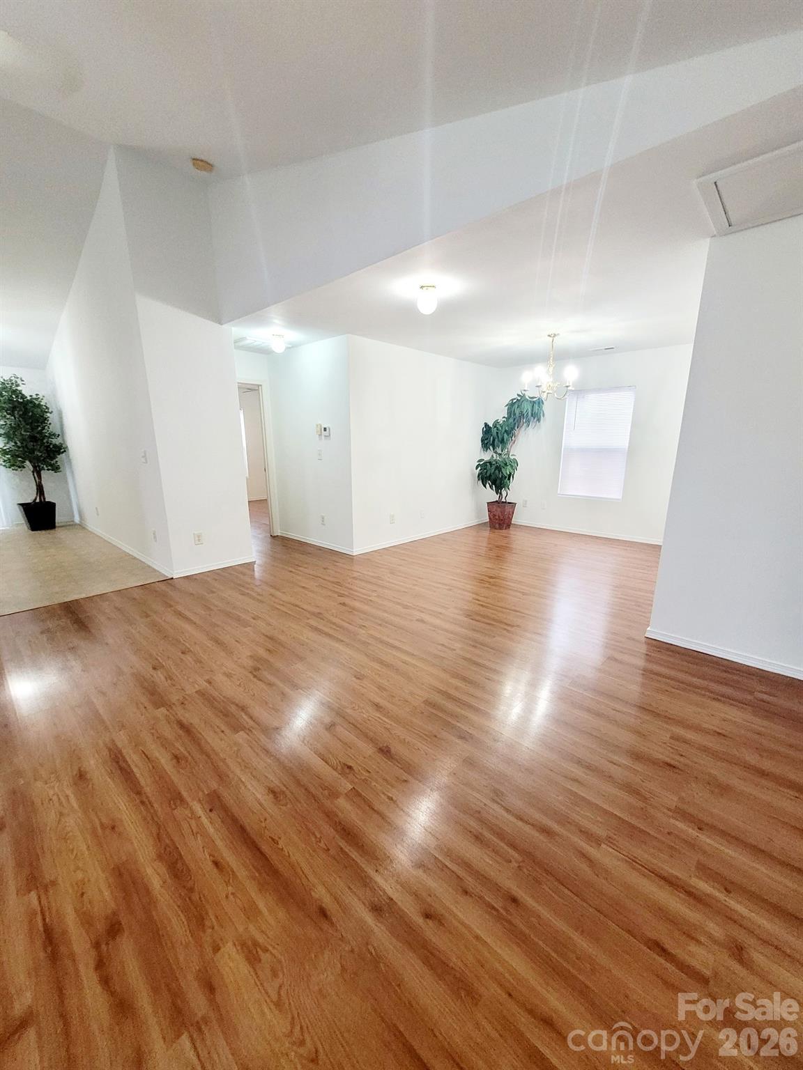 2416 Buckleigh Drive Property Photo 4