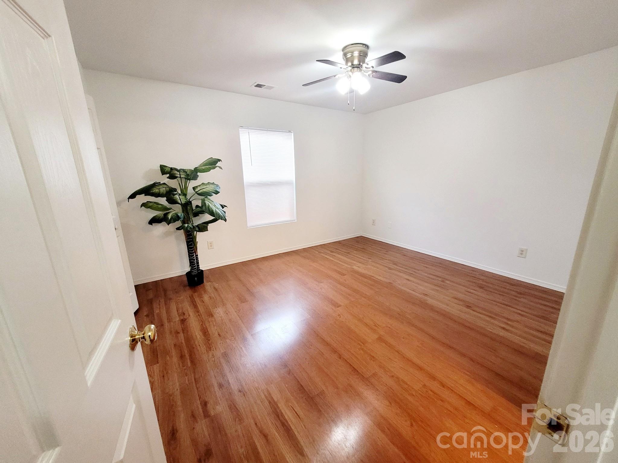 2416 Buckleigh Drive Property Photo 9