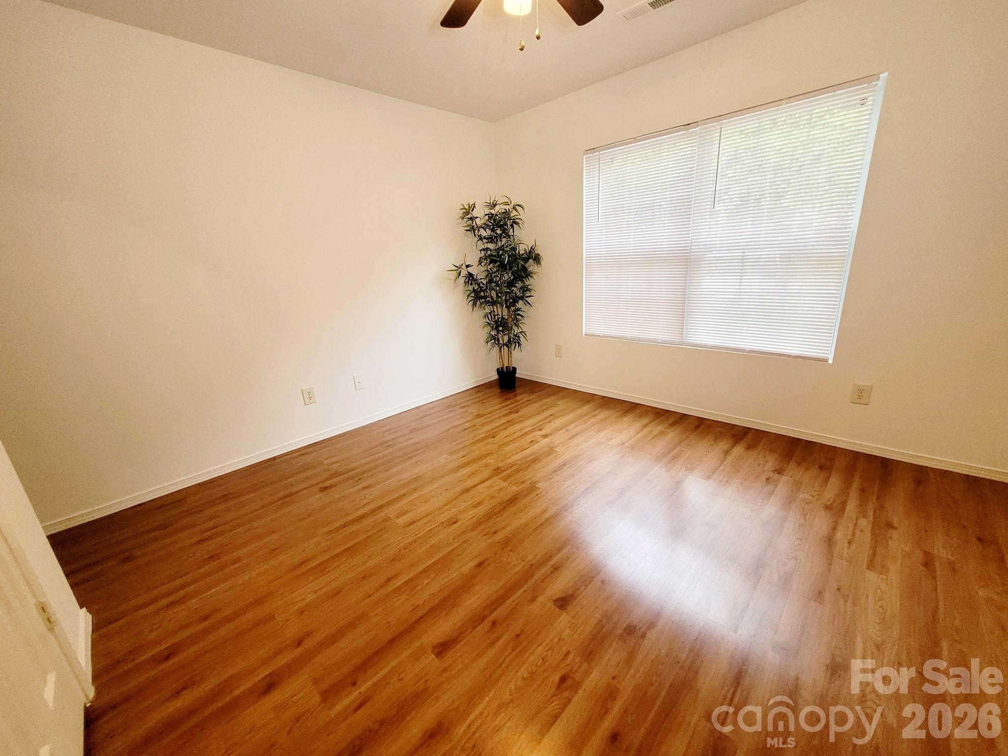 2416 Buckleigh Drive Property Photo 10