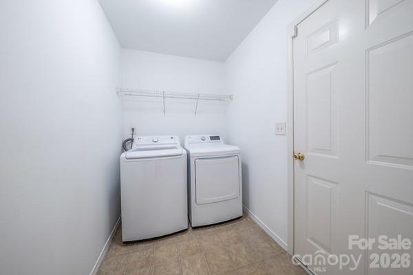 2416 Buckleigh Drive Property Photo 14