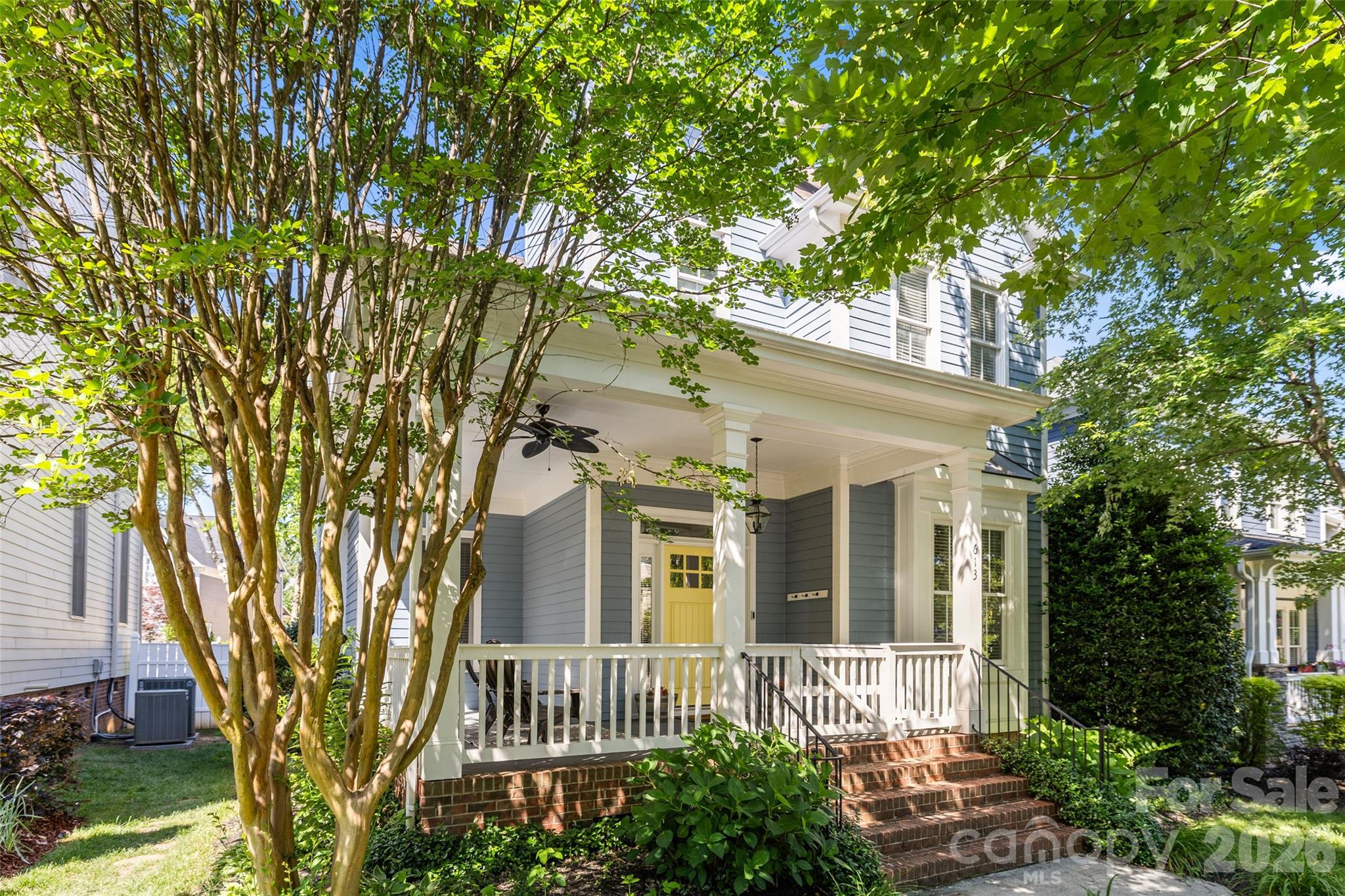 613 Bracket Street 522 Property Photo 2