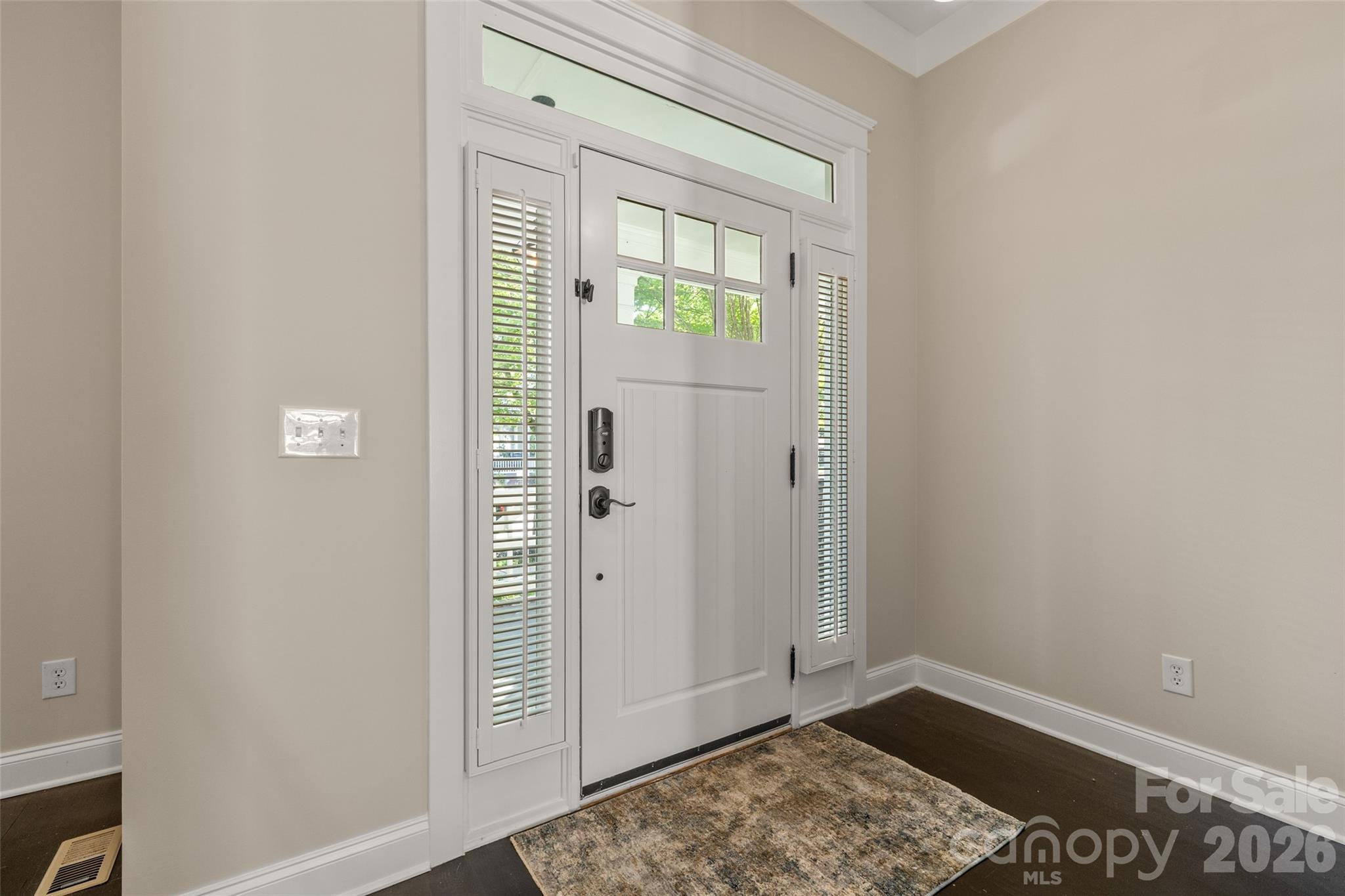 613 Bracket Street 522 Property Photo 4