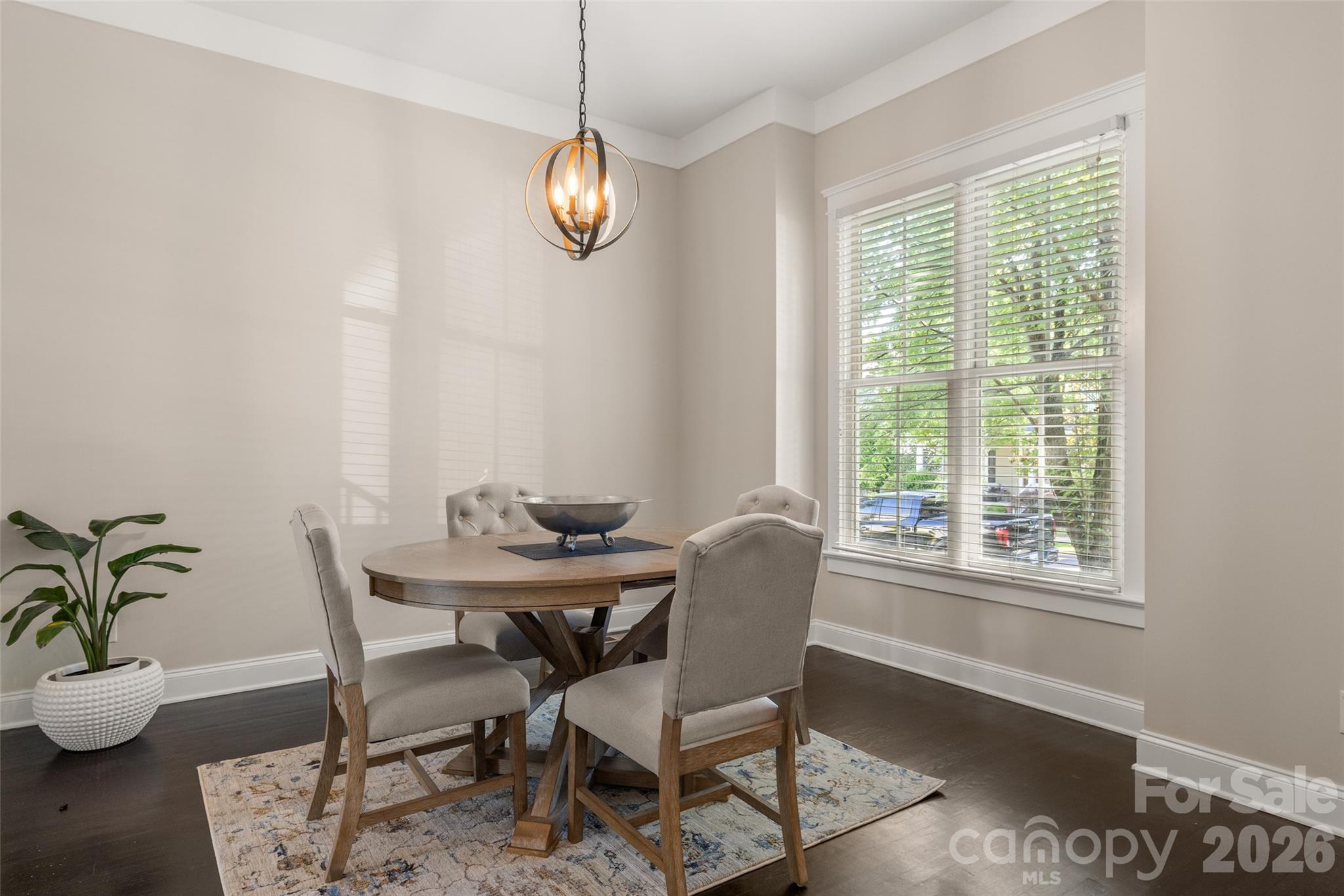 613 Bracket Street 522 Property Photo 5